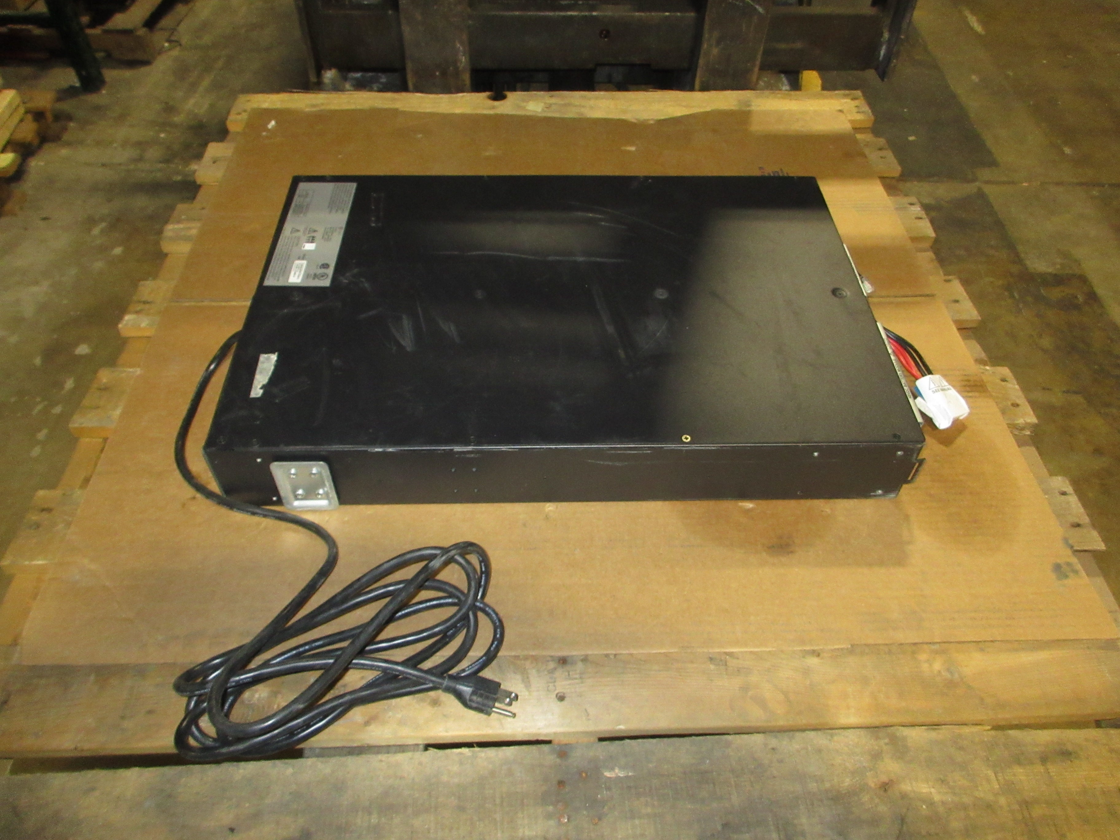 APC Smart-UPS SUM1500RMXL2U 1440VA 1425W Used