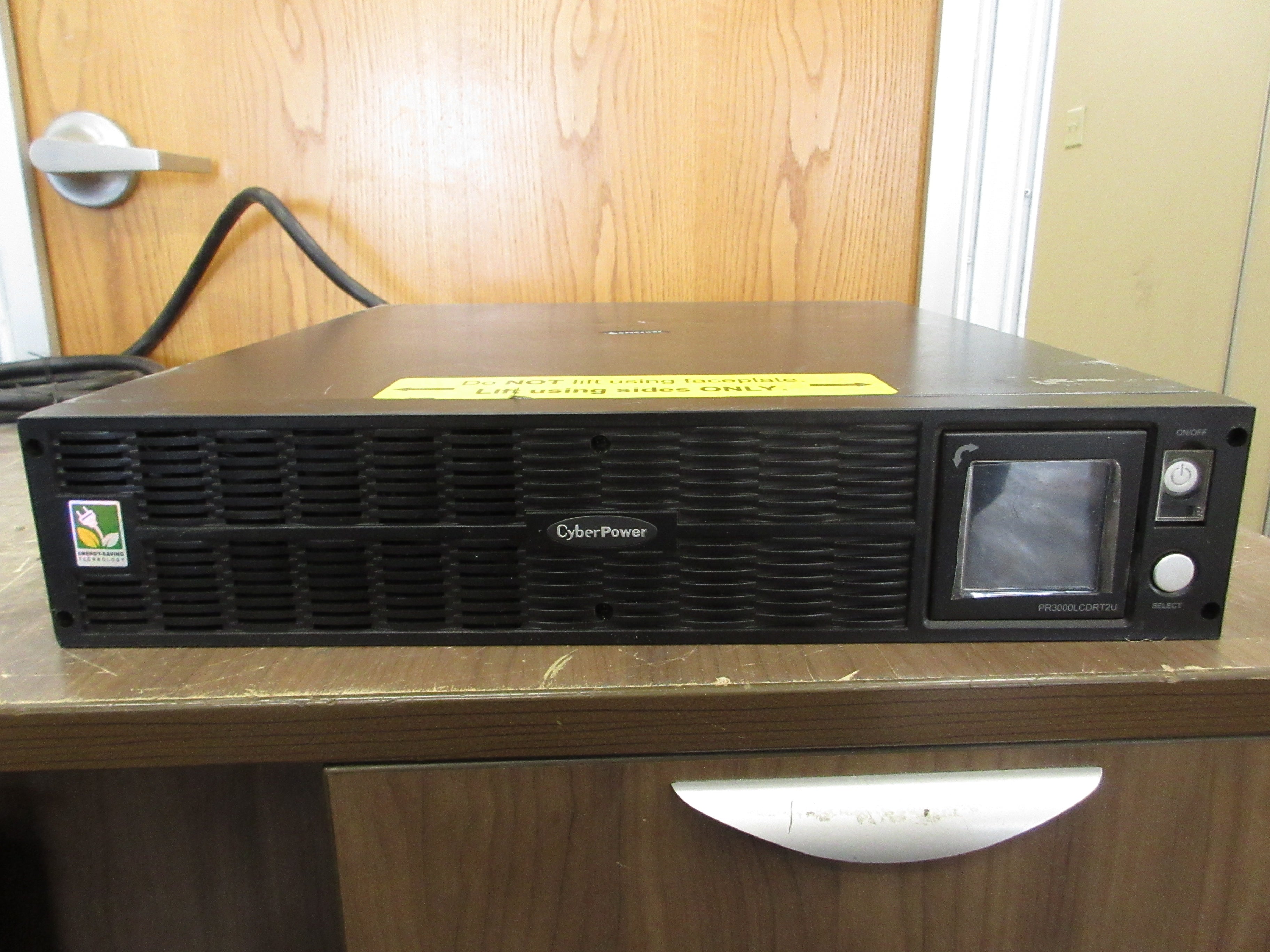 CyberPower Pure Sine Wave Smart UPS PR3000LCDRT2UTAA 3000VA 2250W 125VAC 24A