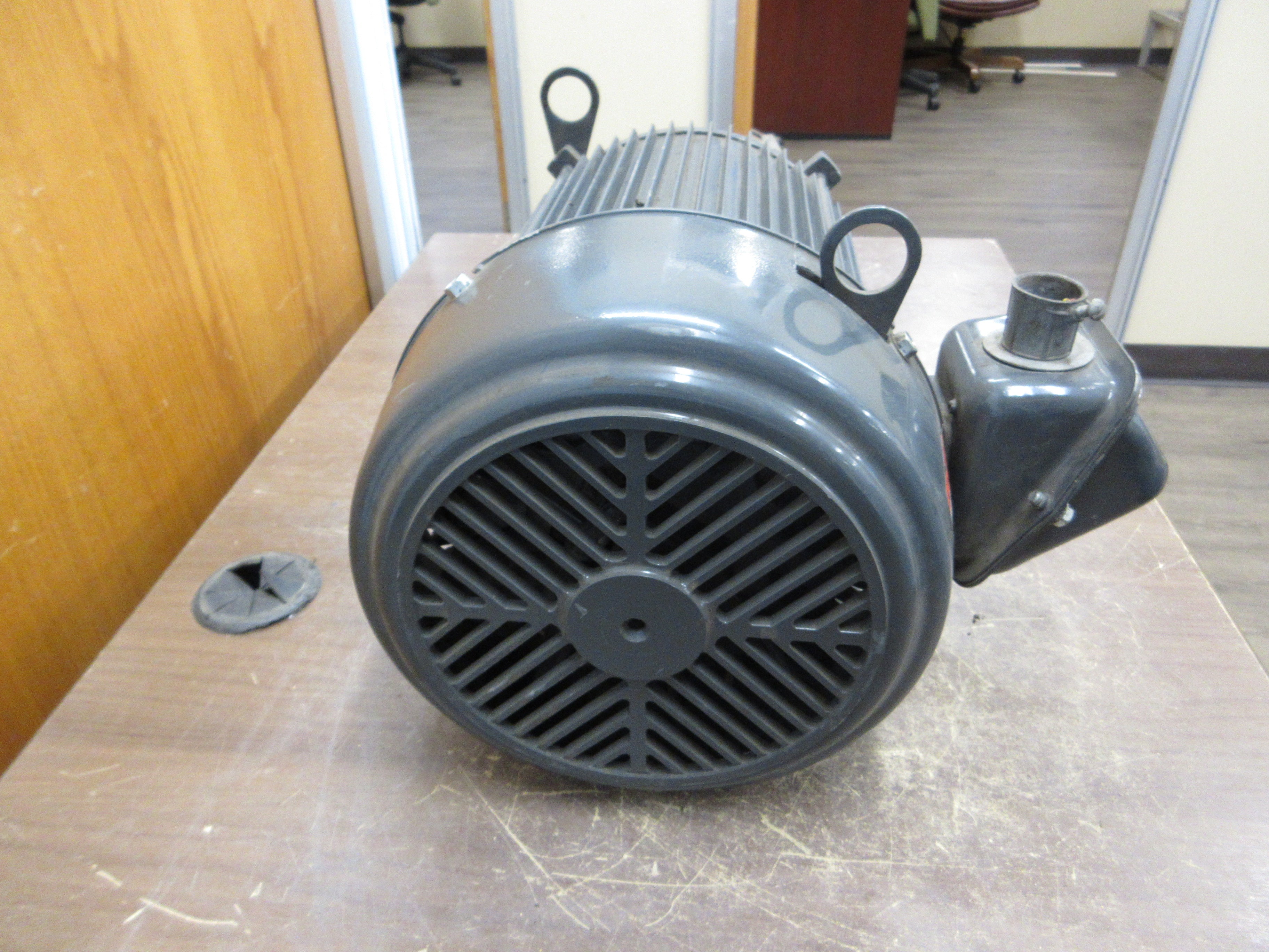 Emerson Motor U3E2D 3HP 1800RPM 208-230/460V 8.50-8.00/4.00A 3Ph 60Hz Used