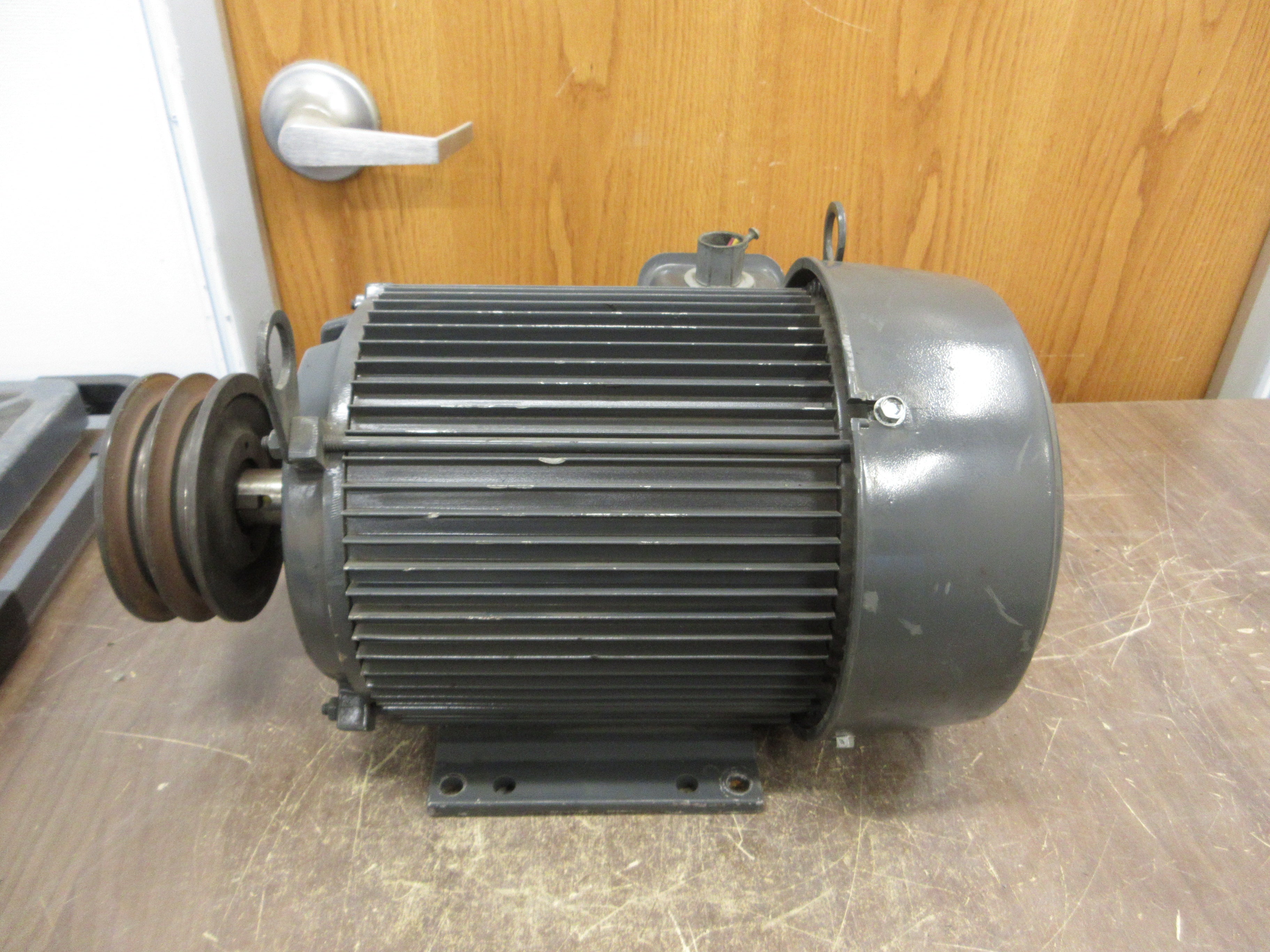 Emerson Motor U3E2D 3HP 1800RPM 208-230/460V 8.50-8.00/4.00A 3Ph 60Hz Used