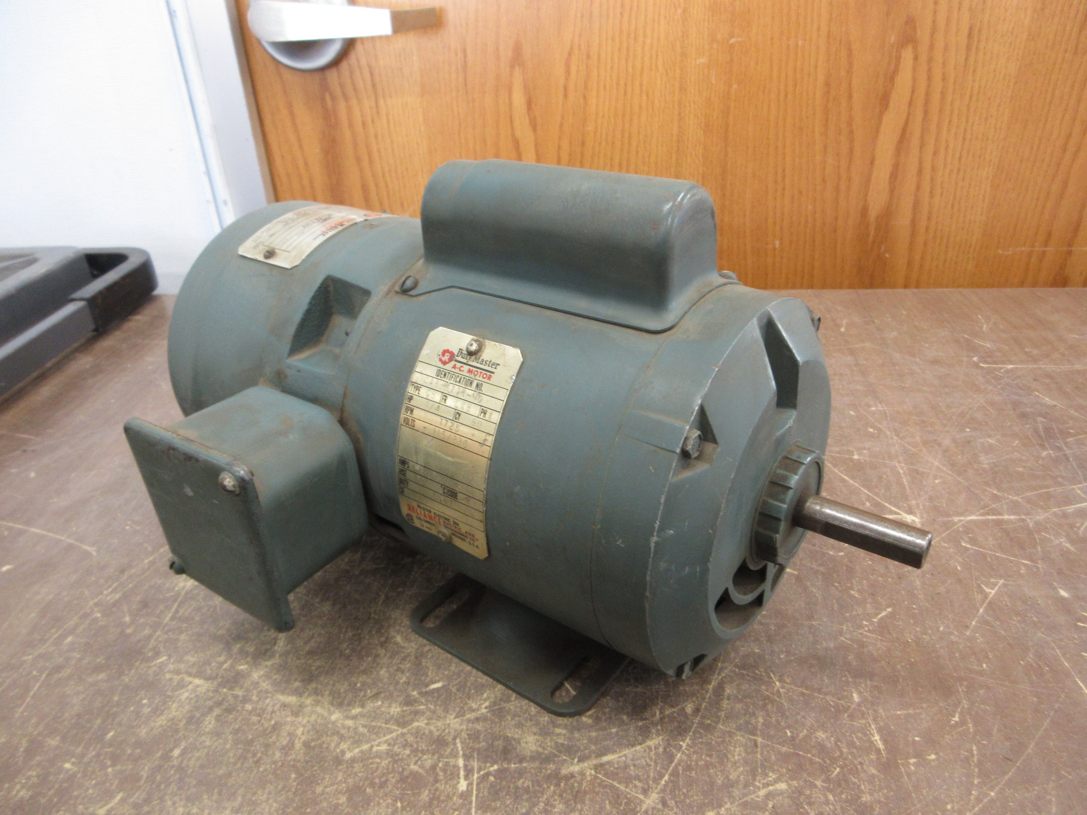 Duty Master AC Motor w/ Brake C48E8.77N-HQ 1/4HP 1800RPM 115/230V 5.2/2.6A 60Hz