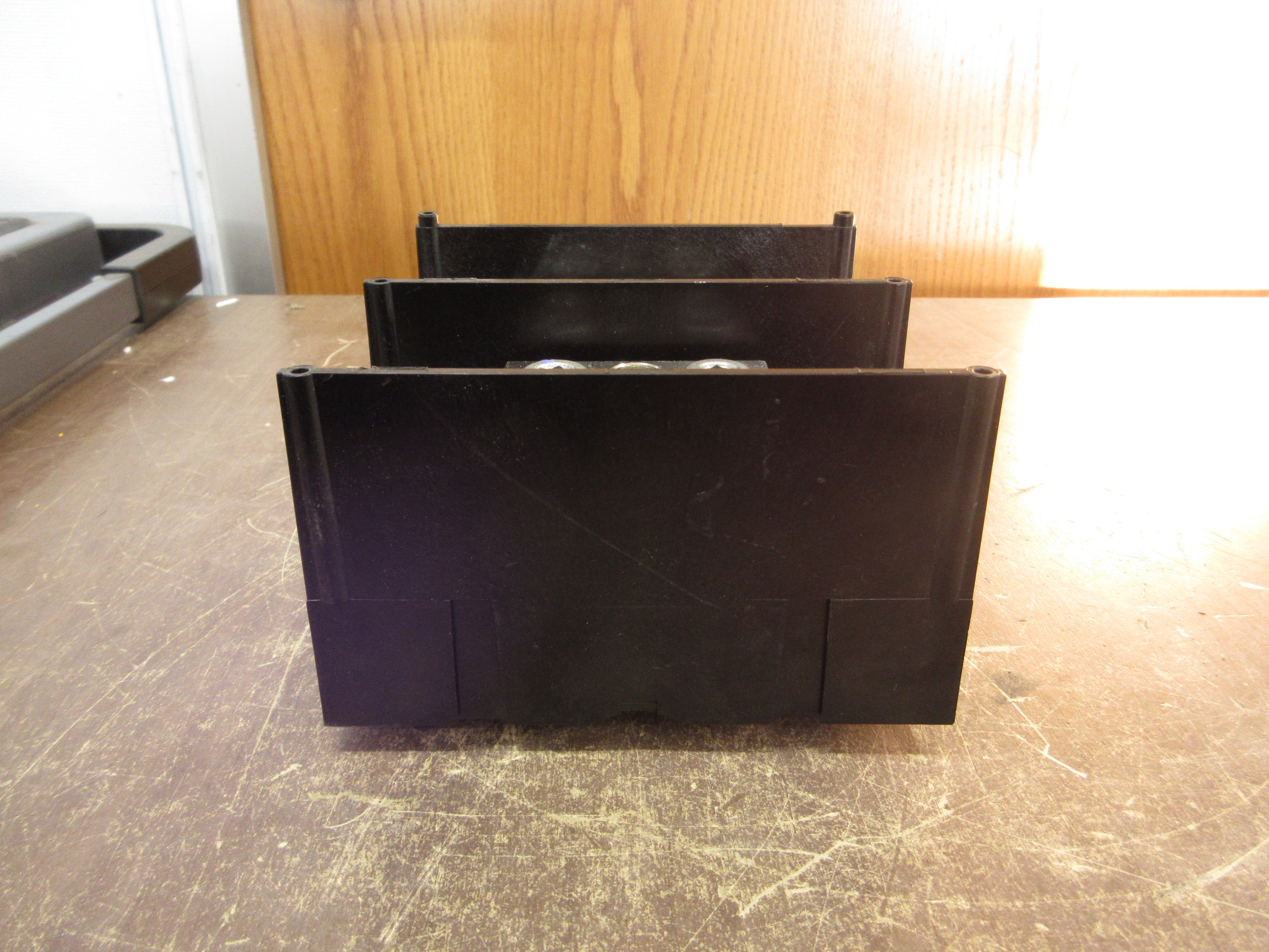 Ferraz Shawmut Power Distribution Block 69092 2P 600V Line: 500-#4 Load: 500-#4