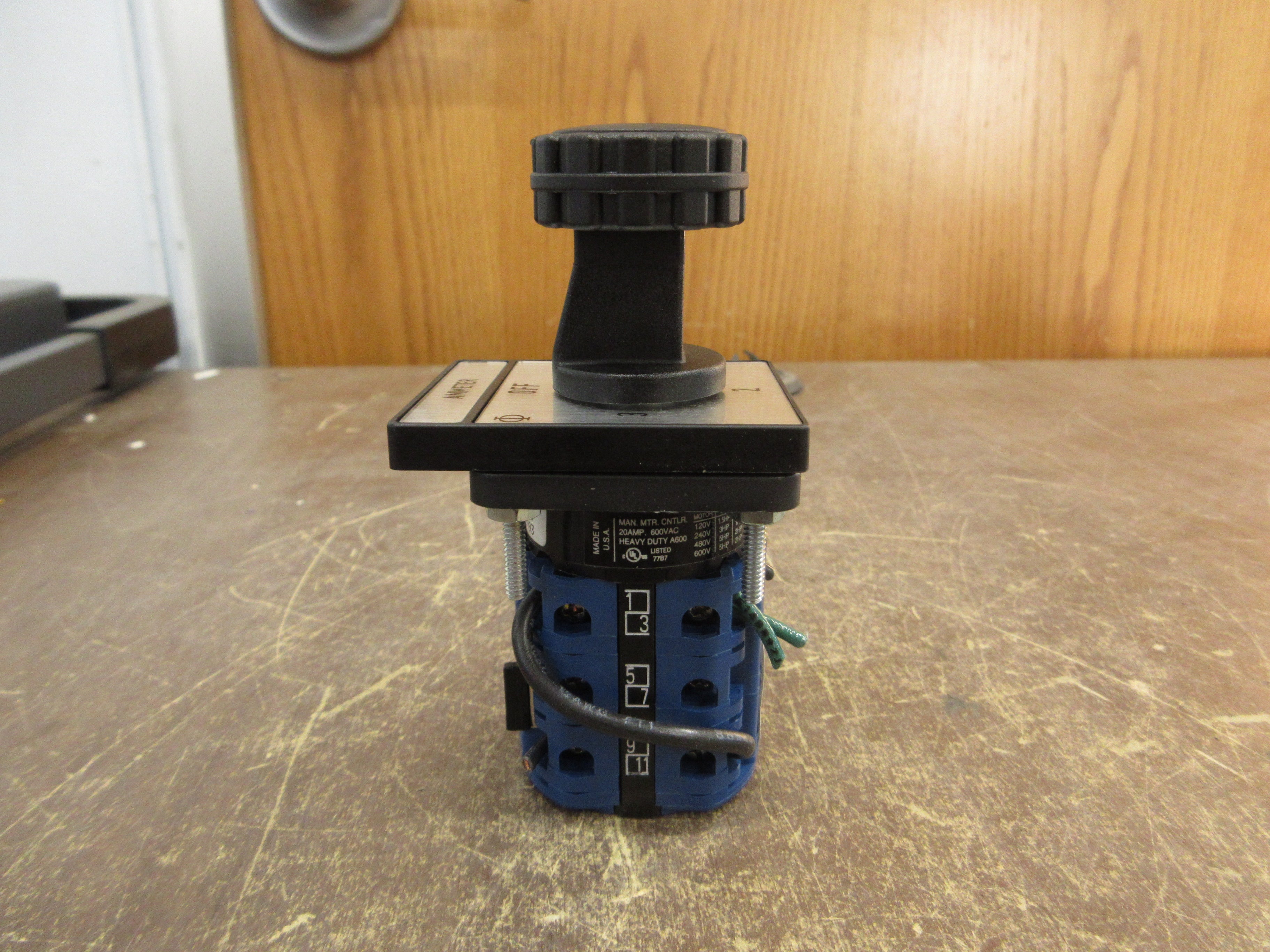 Kraus & Naimer CA11 Ammeter Rotary Switch A048 20A 600V Used