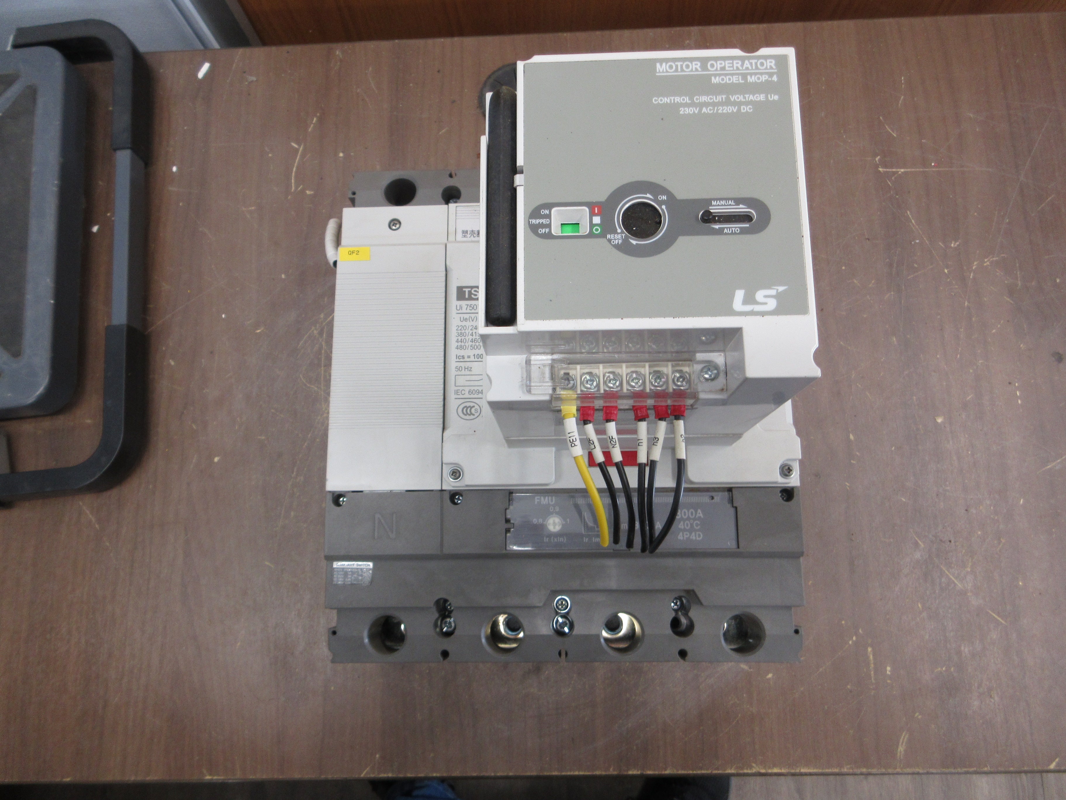 LS Actuated Circuit Breaker TS 800N / MOP-4 800A 480V w/ Electric Operator Used