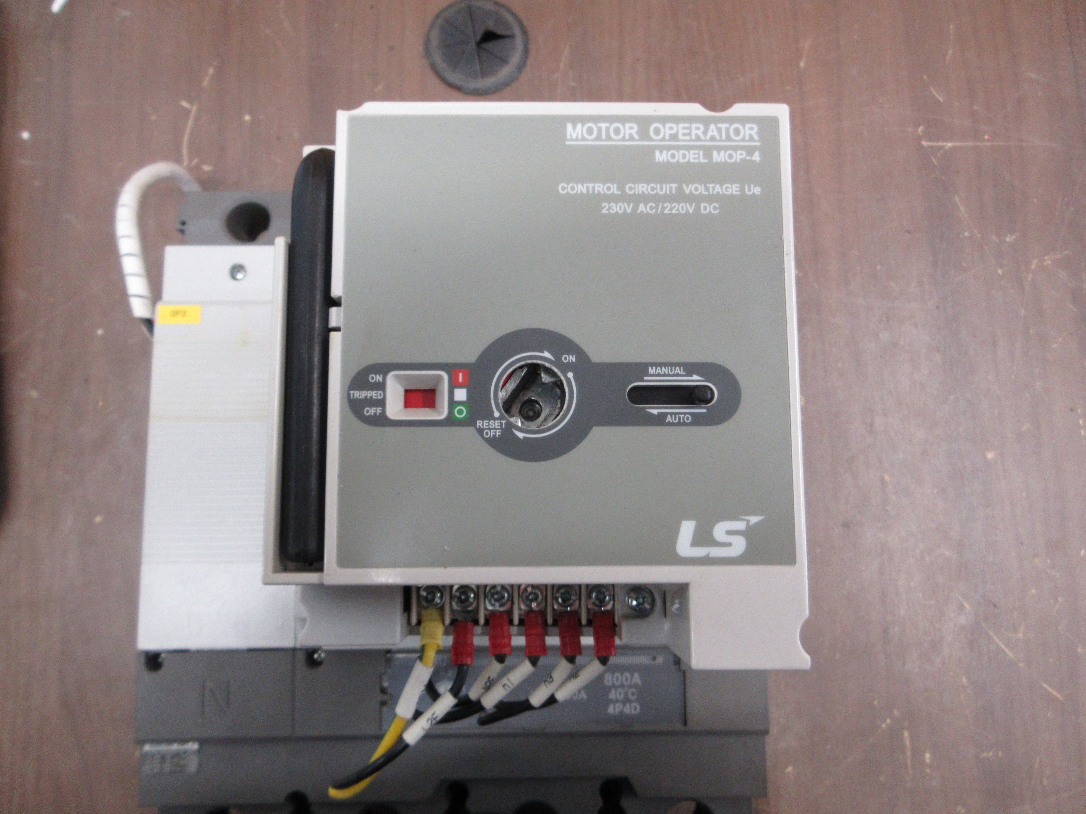 LS Actuated Circuit Breaker TS 800N / MOP-4 800A 480V w/ Electric Operator Used