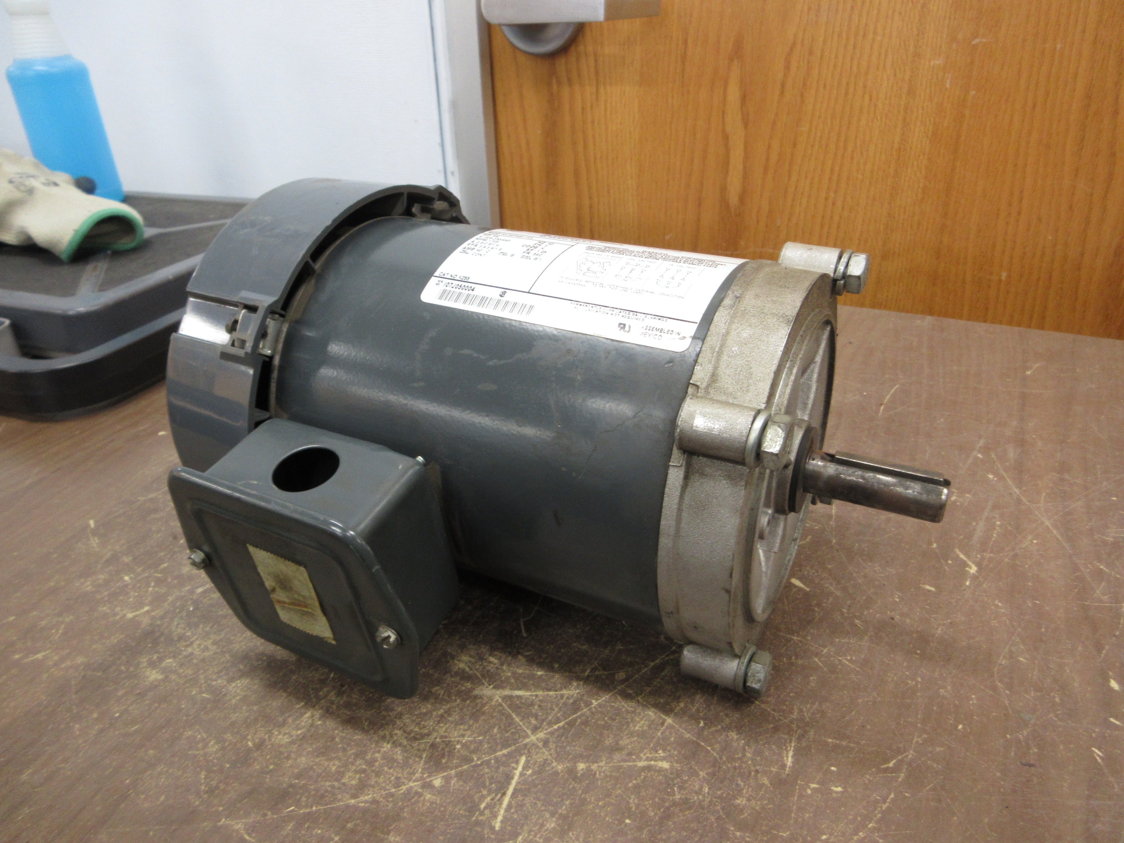 GE AC Motor 5K36PNB116A 3/4HP 1800RPM 208-230/460V 2.8/1.4A 3Ph 60Hz Used