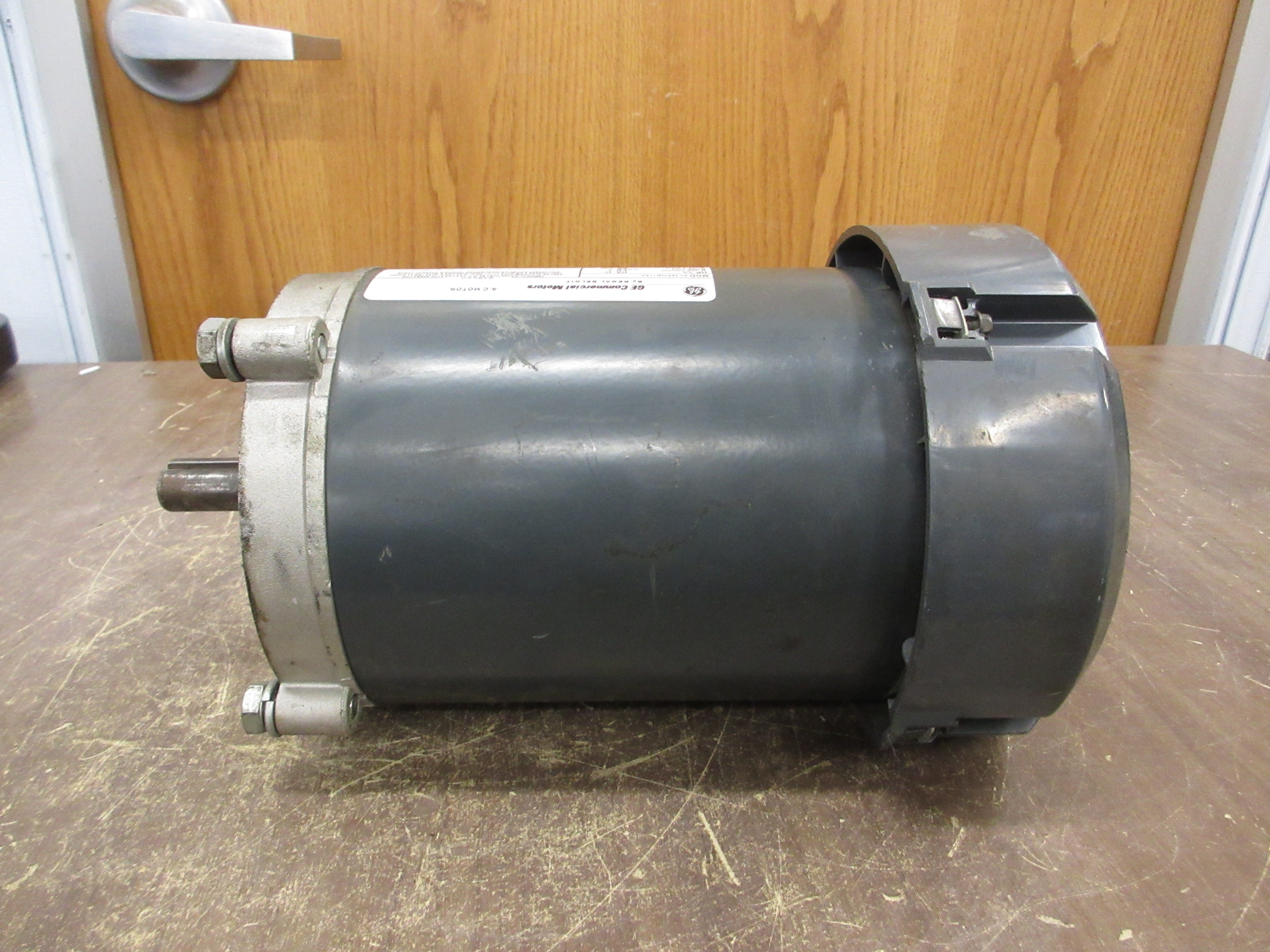 GE AC Motor 5K36PNB116A 3/4HP 1800RPM 208-230/460V 2.8/1.4A 3Ph 60Hz Used