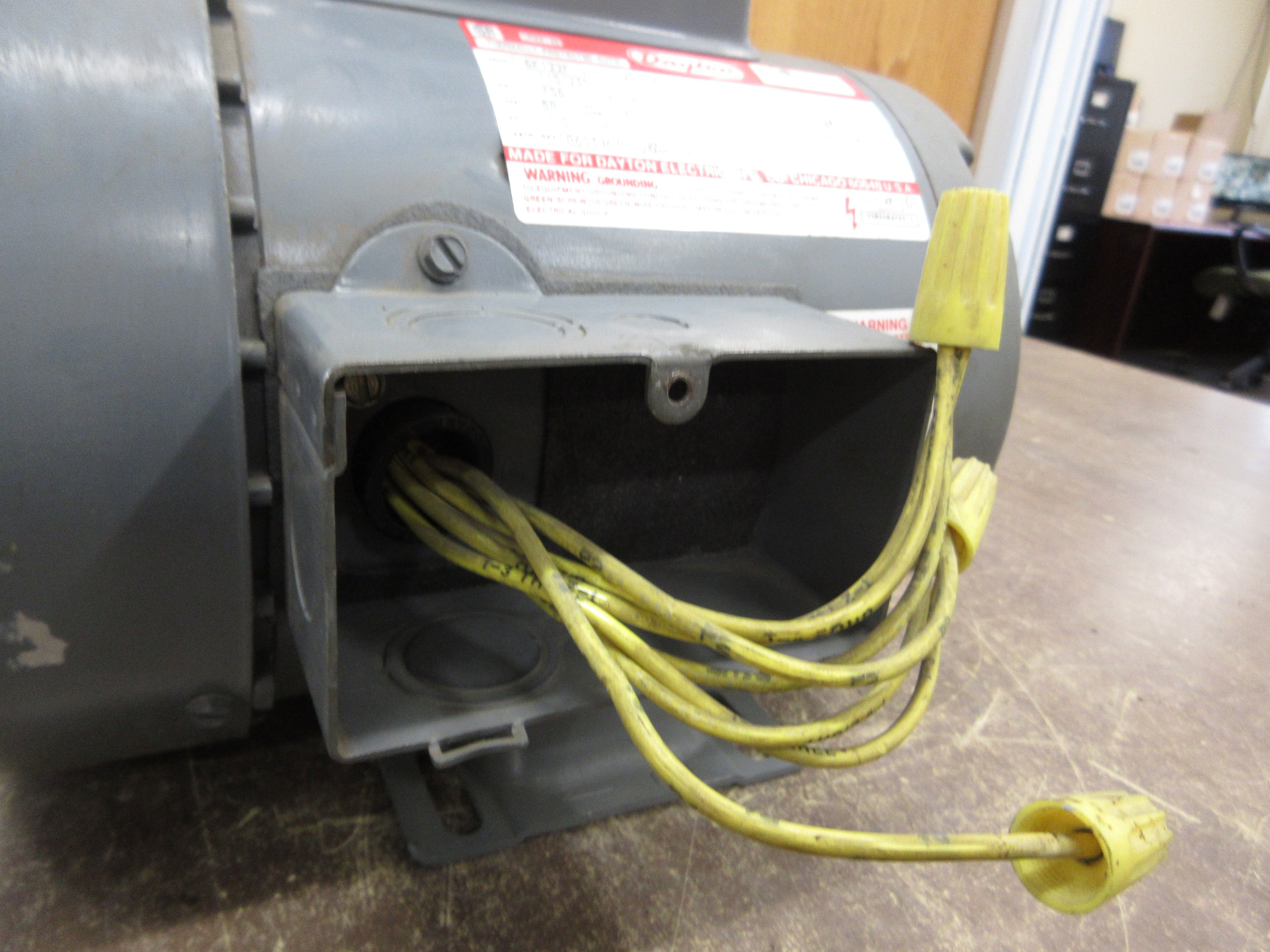 Dayton Motor 6K122F 1/2HP 1800RPM 115/230V 9.6/4.8A 1Ph 60Hz Used