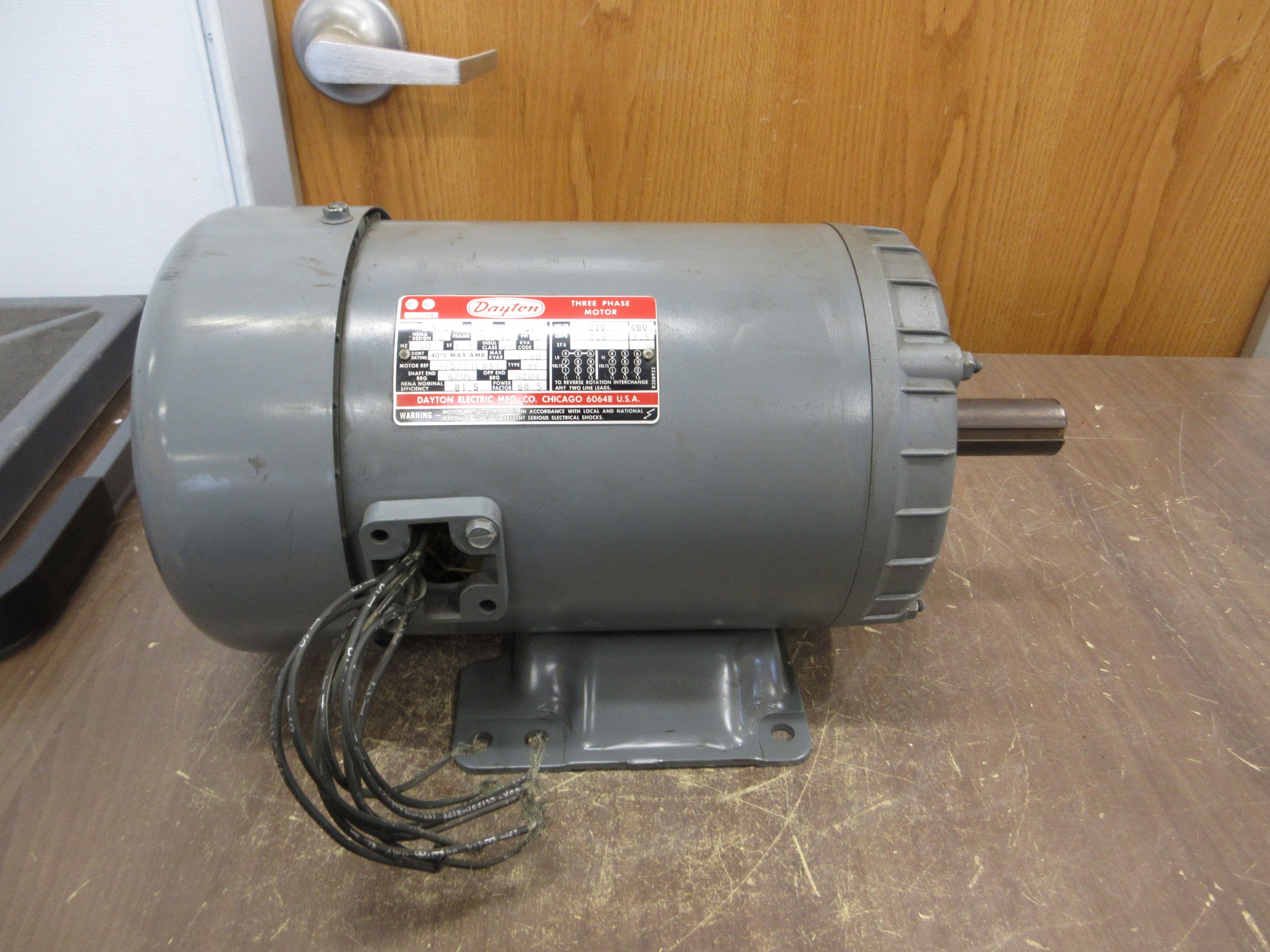 Dayton Motor 3N555 2HP 1200RPM 230/460V 7.0/3.5A 3Ph 60Hz Used
