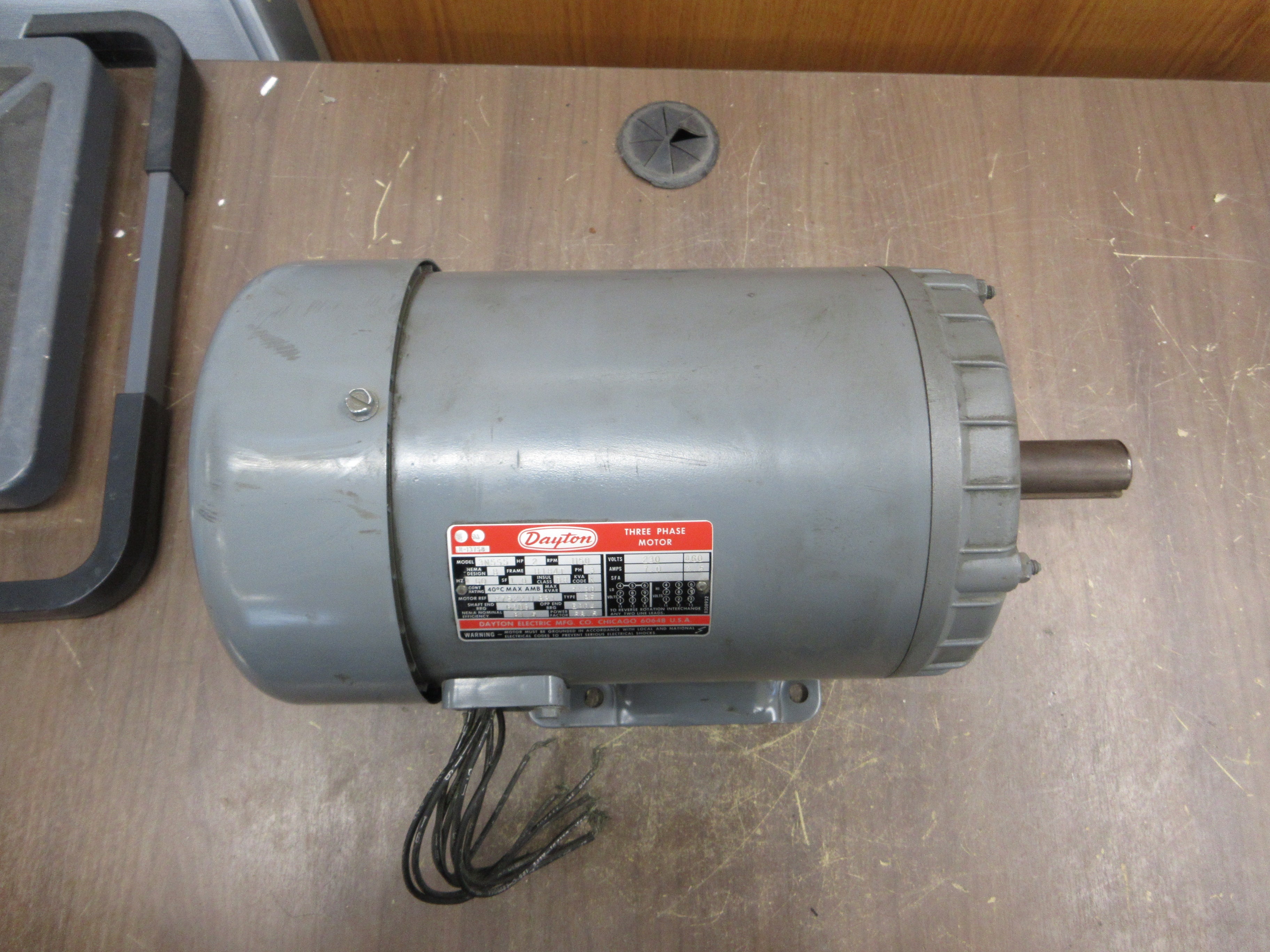 Dayton Motor 3N555 2HP 1200RPM 230/460V 7.0/3.5A 3Ph 60Hz Used
