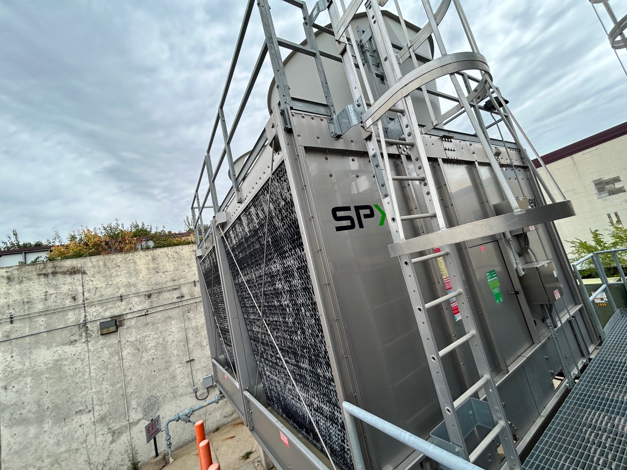 SPX / Marley NC8400 Stainless Steel Cooling Tower 236 Ton MFD 12/14
