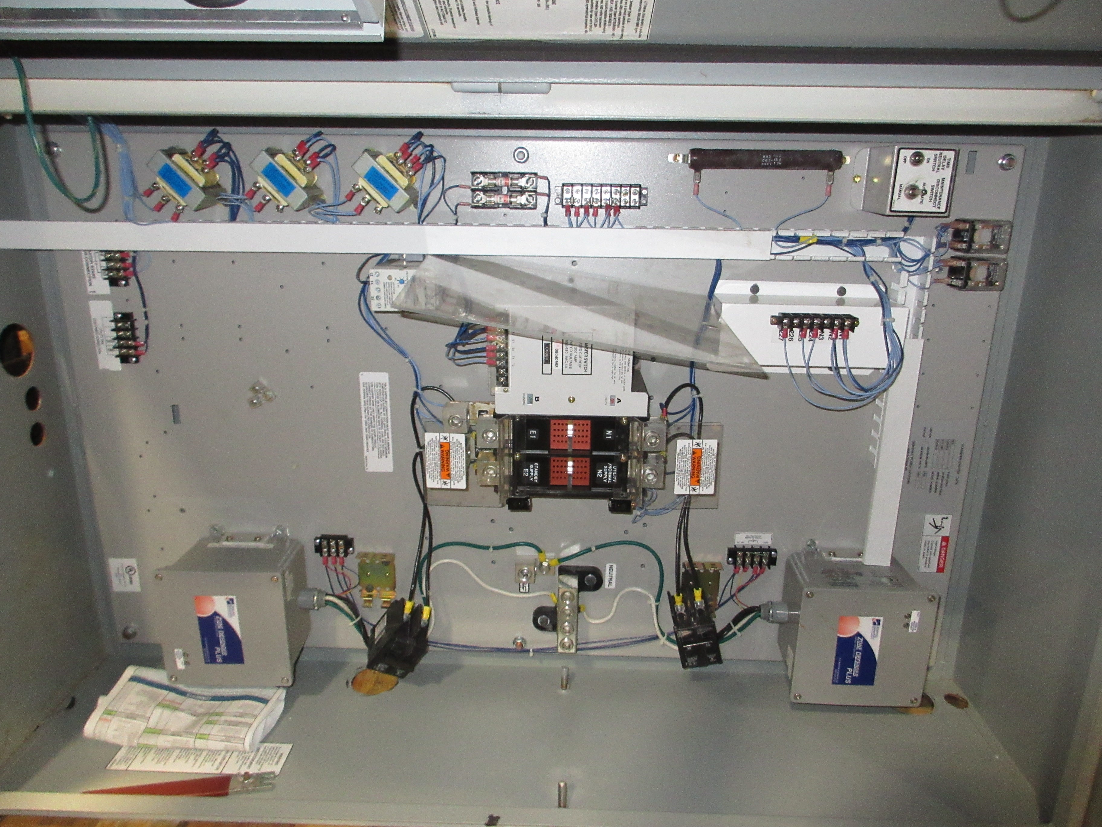 Generac 3R Automatic Transfer Switch 0049402 200A 120/240V Used