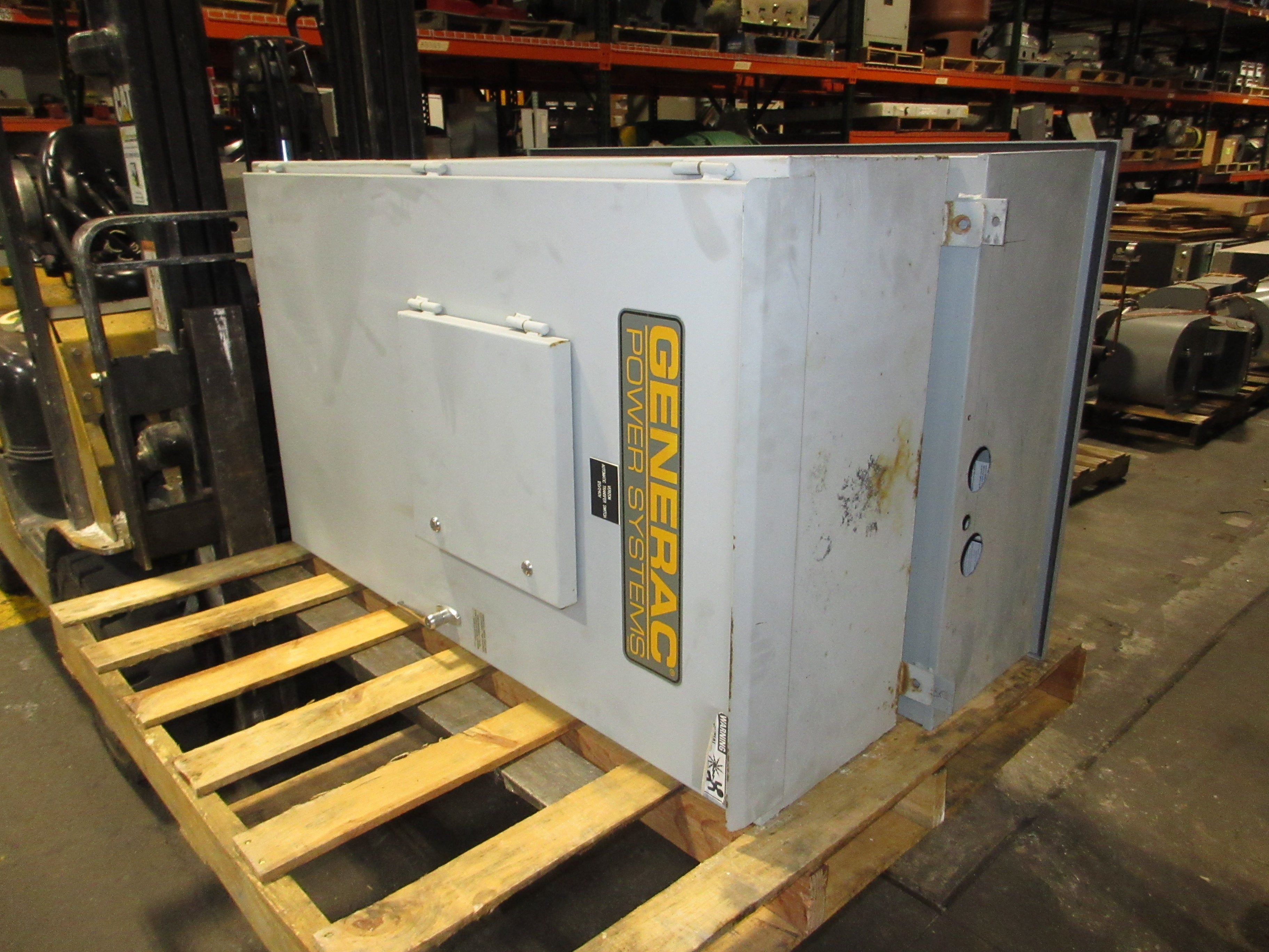 Generac 3R Automatic Transfer Switch 0049402 200A 120/240V Used