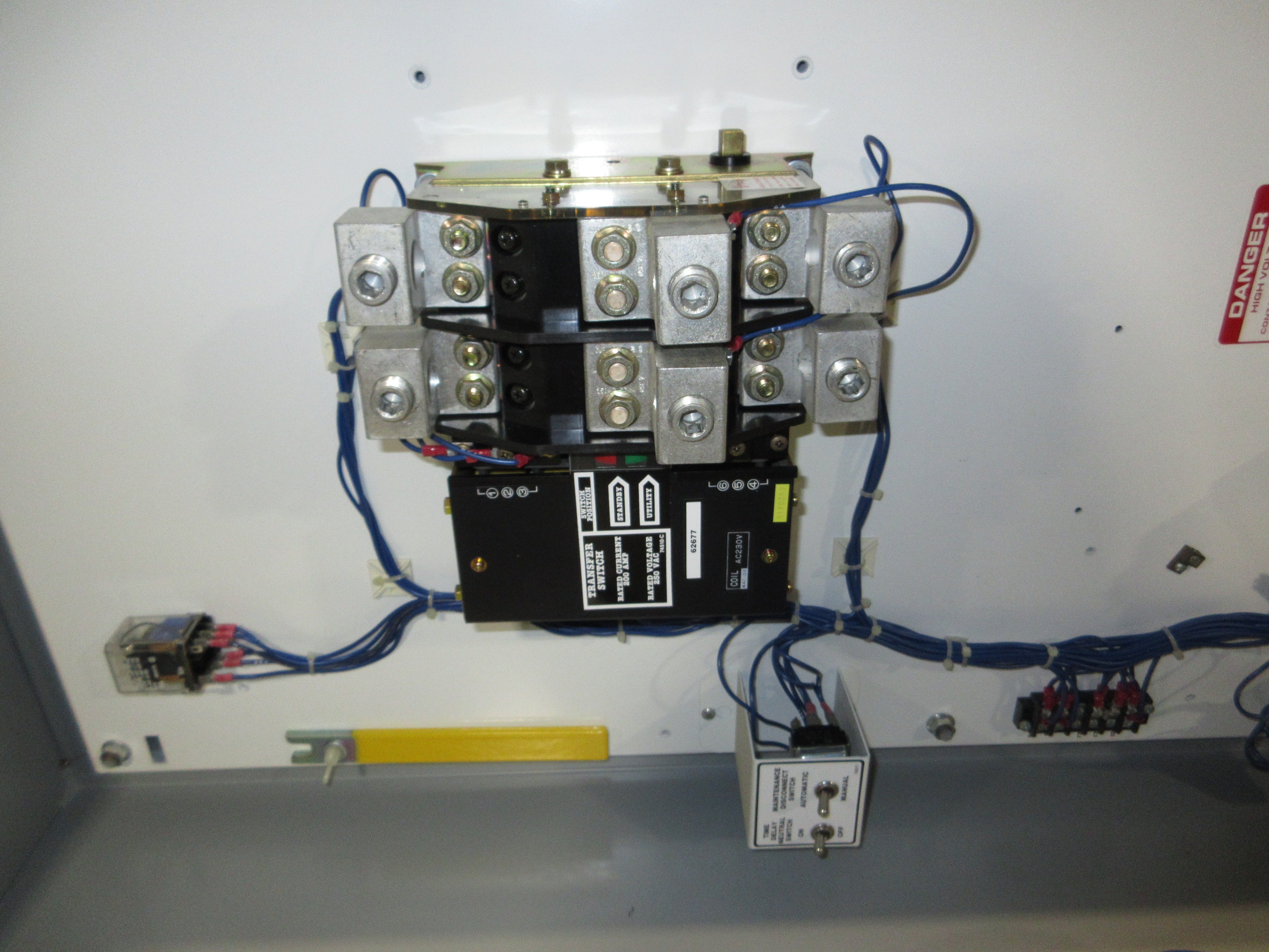 Generac Automatic Transfer Switch 91A01541-W 200A 120/240V Used