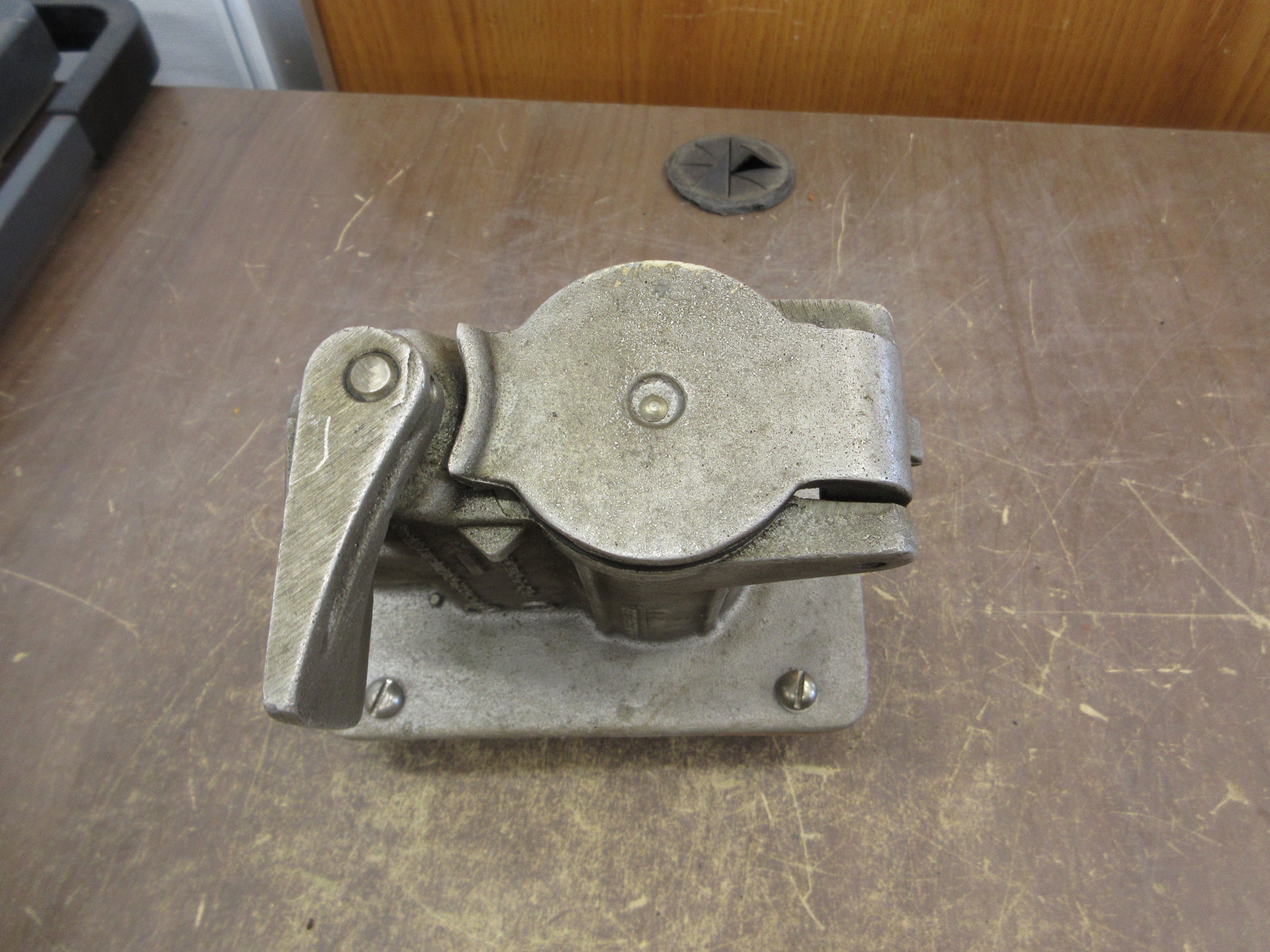 Crouse-Hinds Explosion Proof Receptacle 7565-D Used