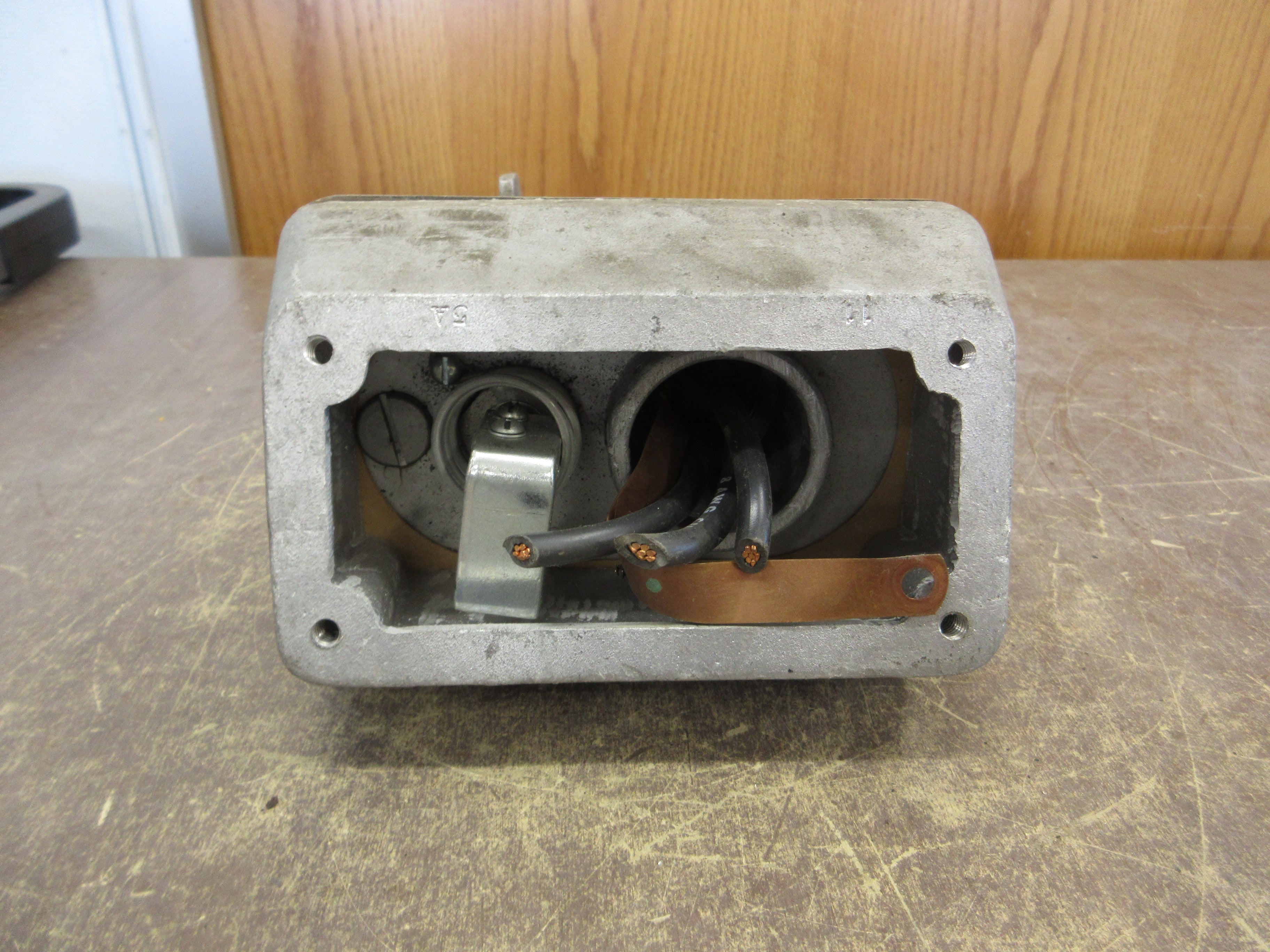 Crouse-Hinds Explosion Proof Receptacle 7565-D Used