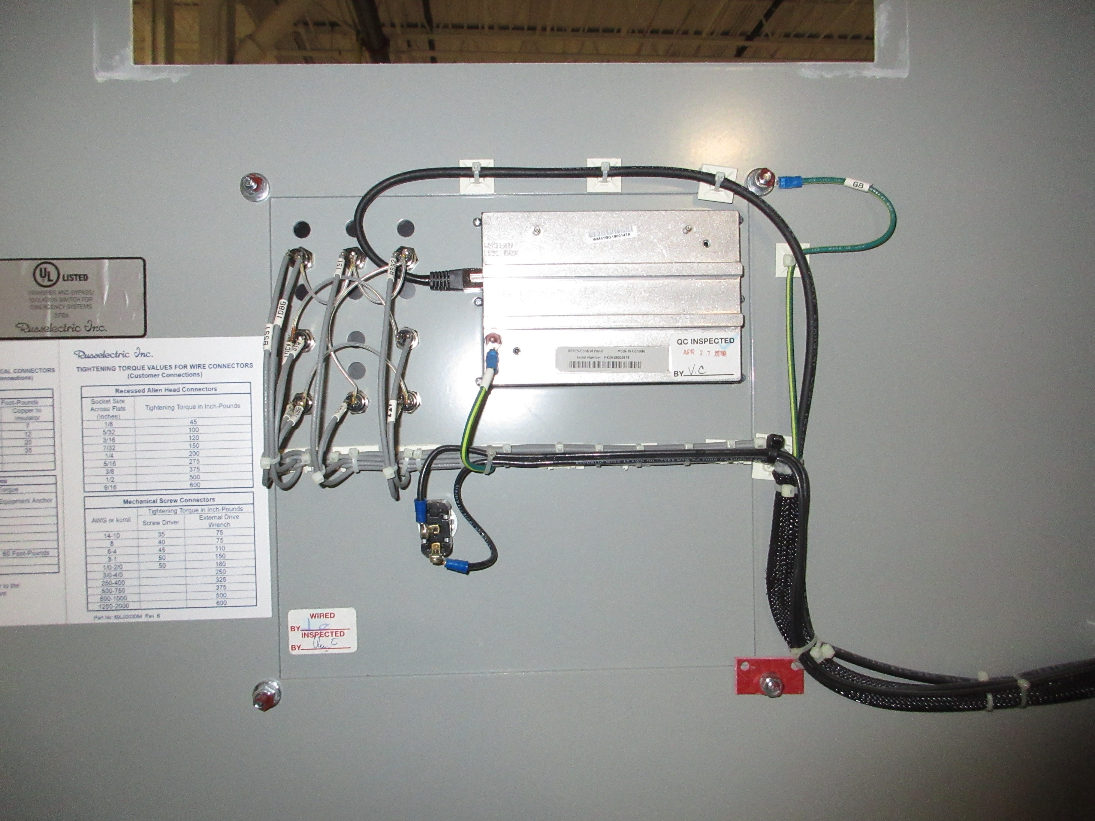 Russelectric Automatic Transfer Switch w/ Bypass RTS03-ABLB6004AMF1-RPTCS05 Used