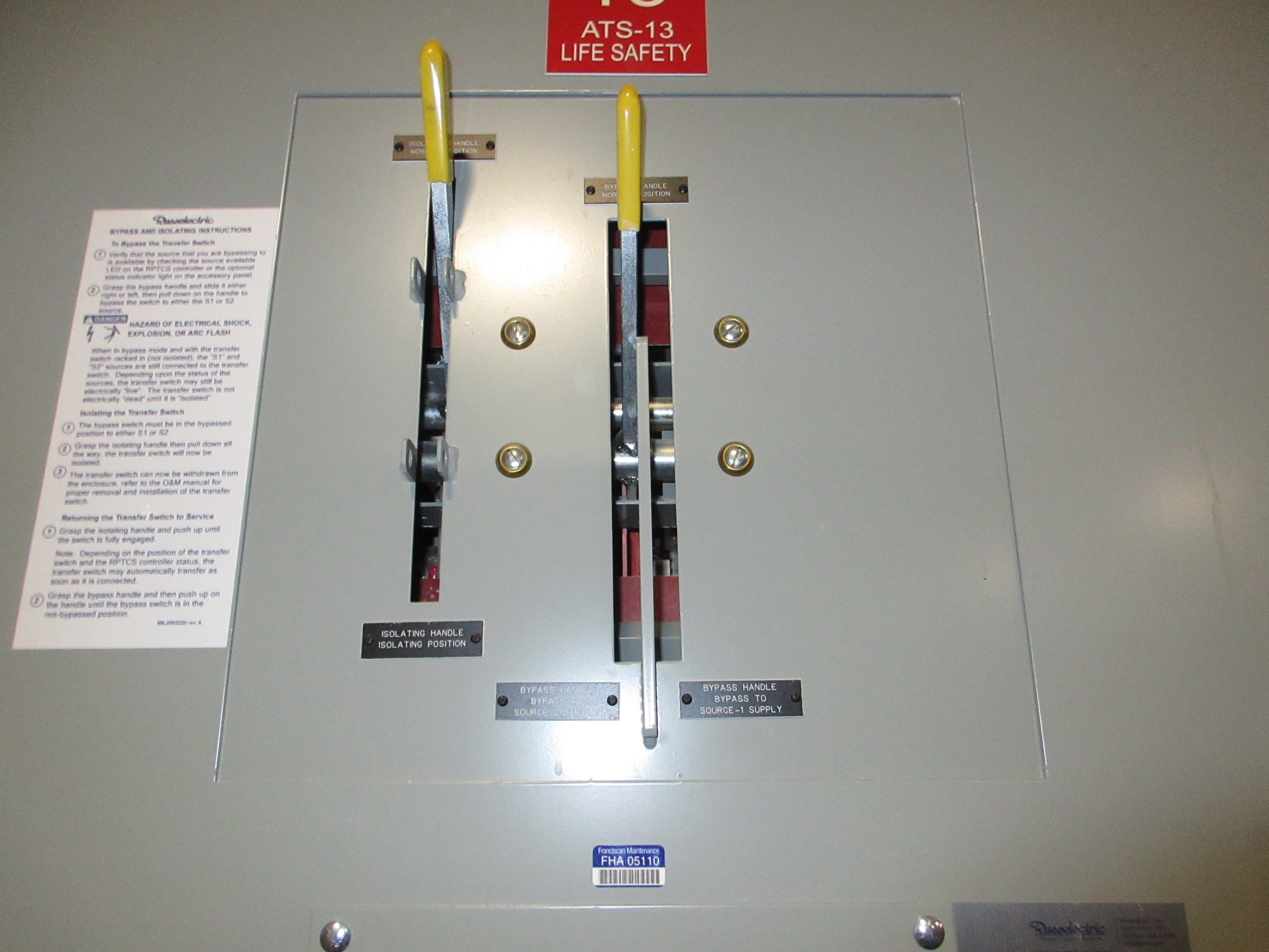 Russelectric Automatic Transfer Switch w/ Bypass RTS03-ABLB2254AMF1-RPTCS05 Used