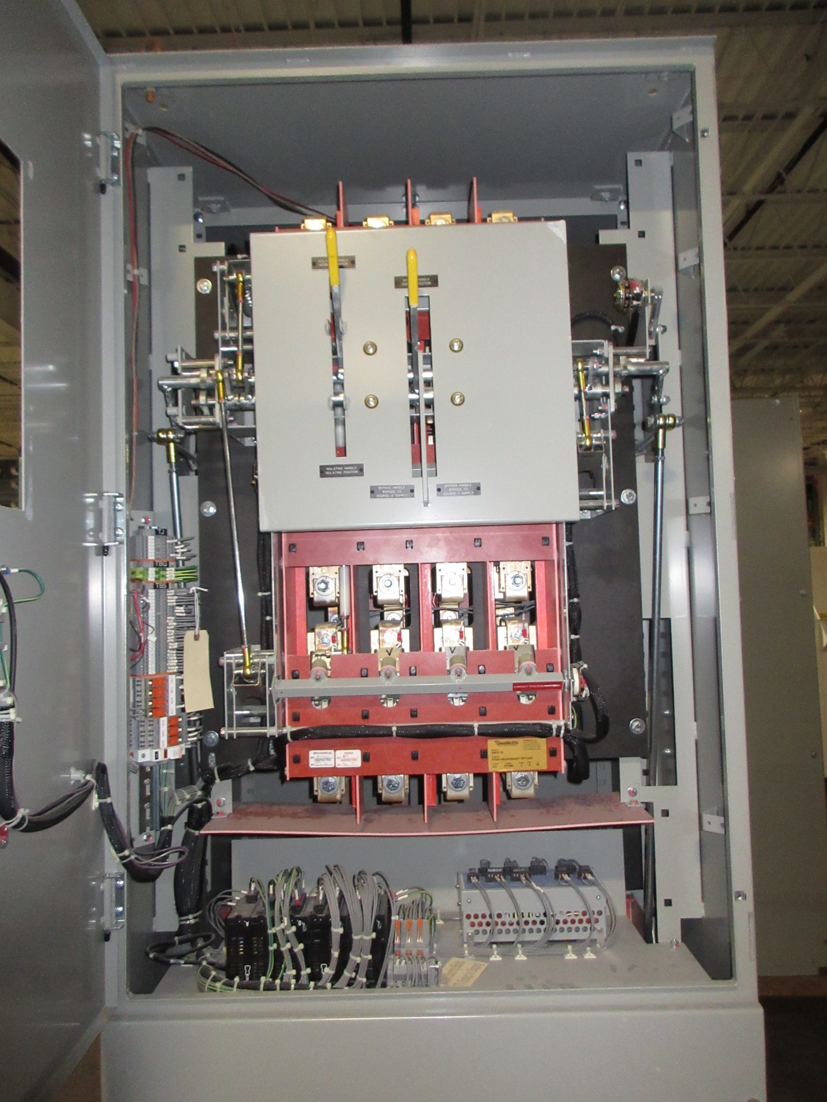 Russelectric Automatic Transfer Switch w/ Bypass RTS03-ABLB2254AMF1-RPTCS05 Used