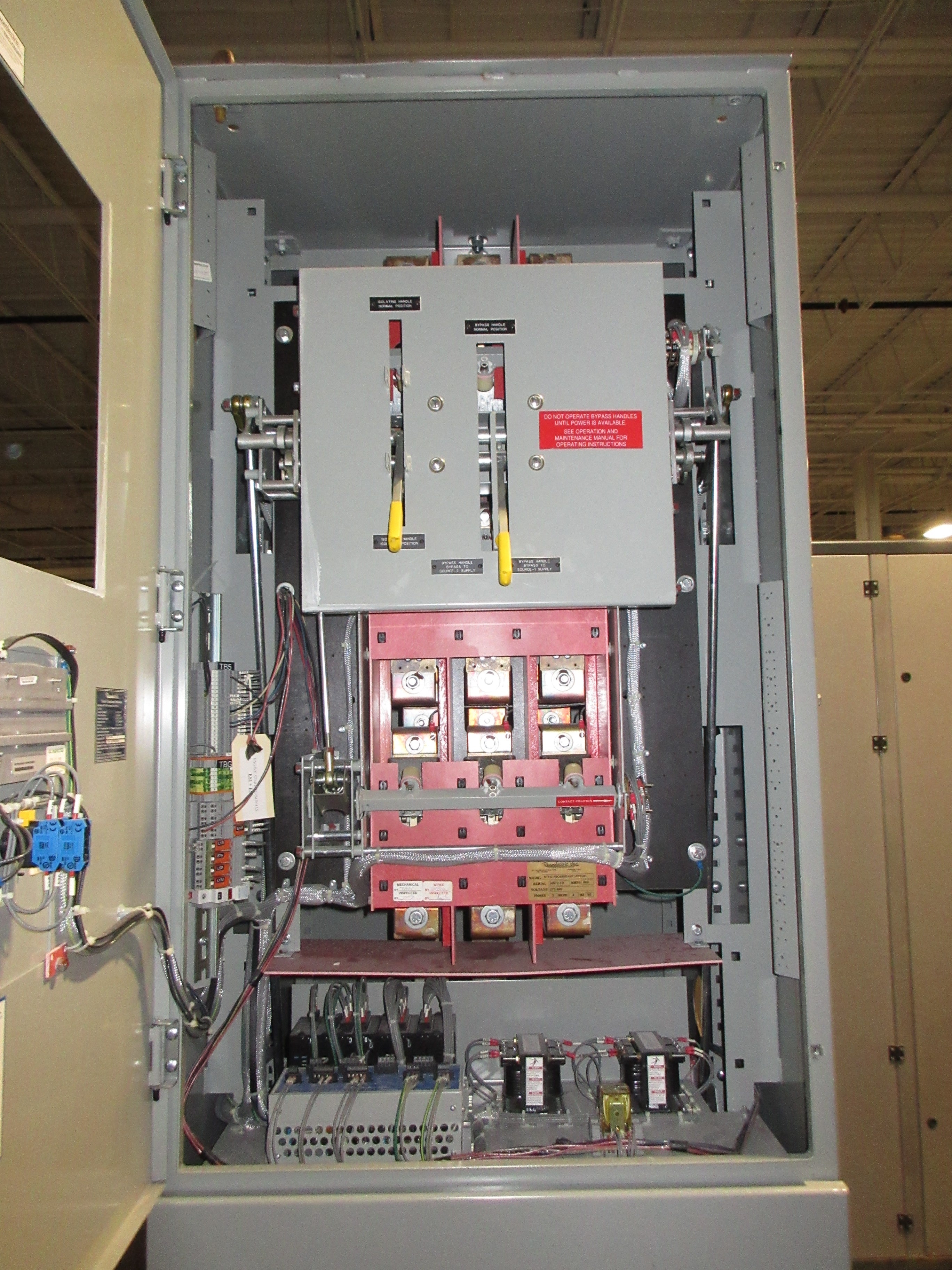 Russelectric Automatic Transfer Switch w/ Bypass RTS03-ABOB8003AMF1-RPTCS1 Used