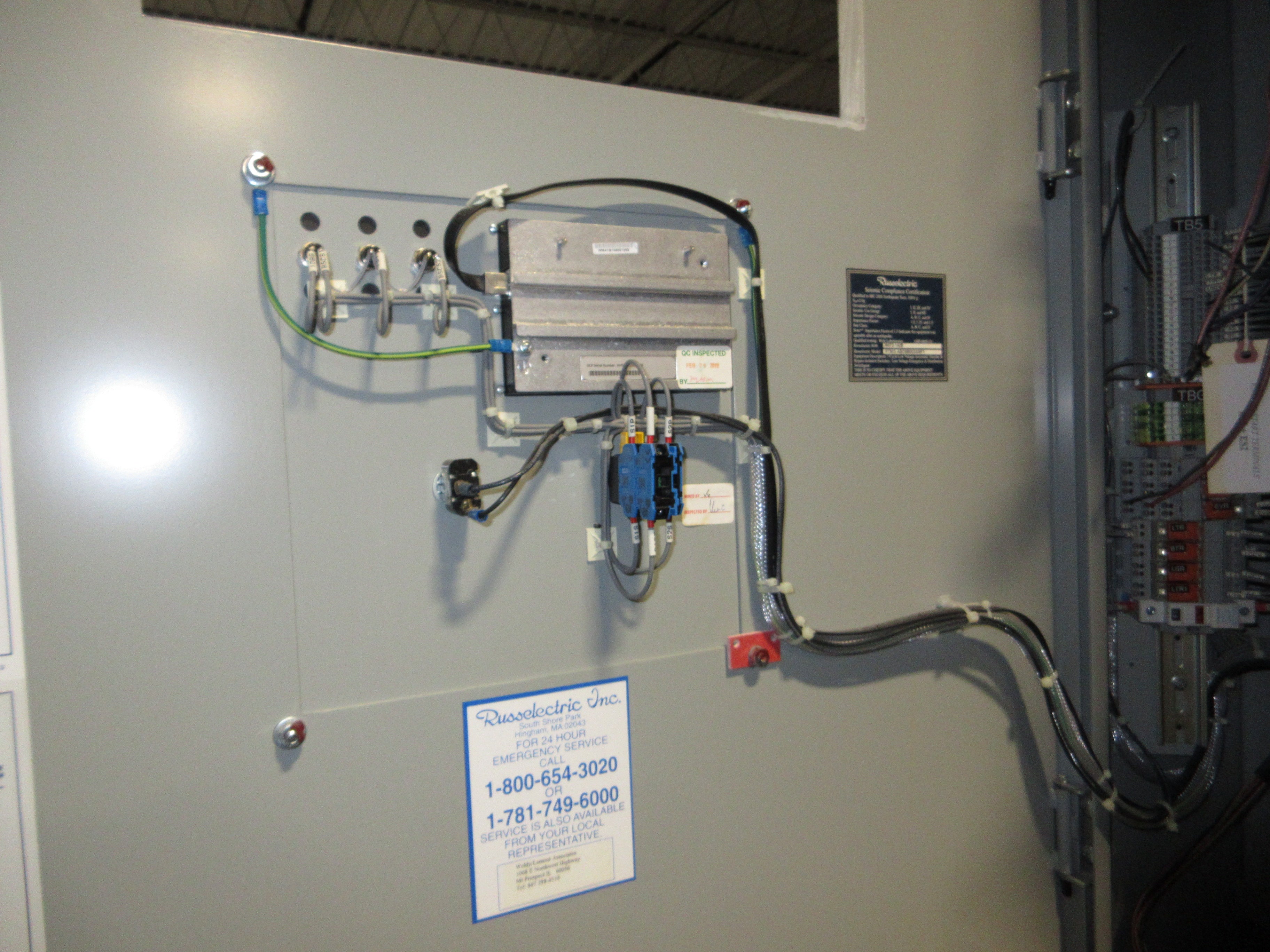 Russelectric Automatic Transfer Switch w/ Bypass RTS03-ABOB8003AMF1-RPTCS1 Used