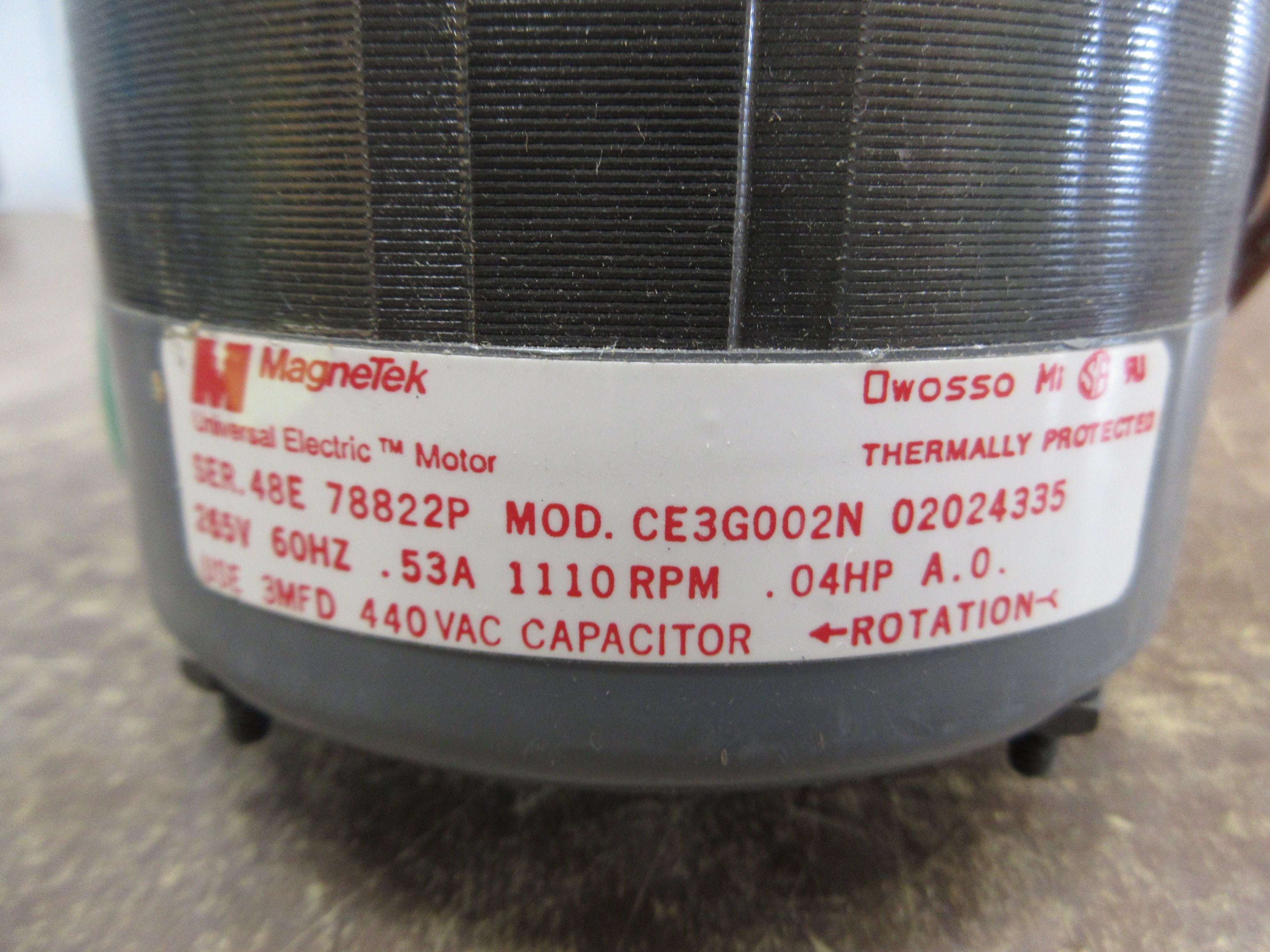 MagneTek Motor CE3G002N 02024335 0.04HP 1200RPM 265V 0.53A 60Hz Used