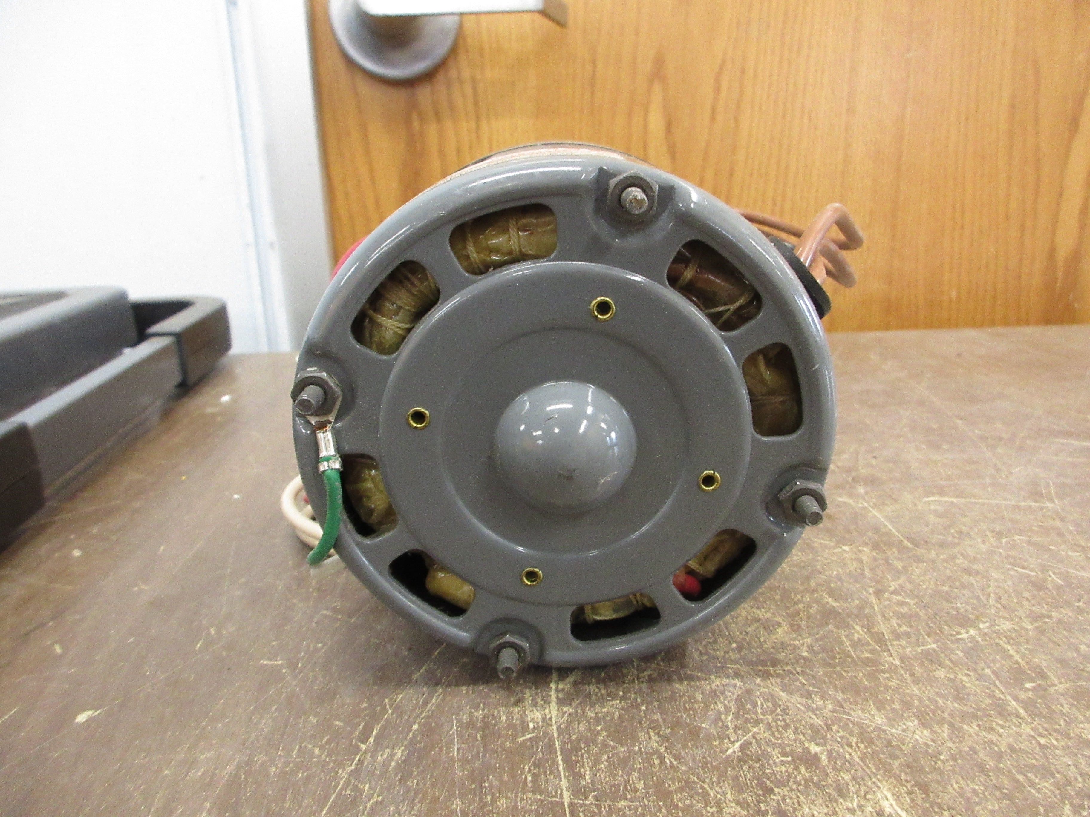 MagneTek Motor CE3G002N 02024335 0.04HP 1200RPM 265V 0.53A 60Hz Used