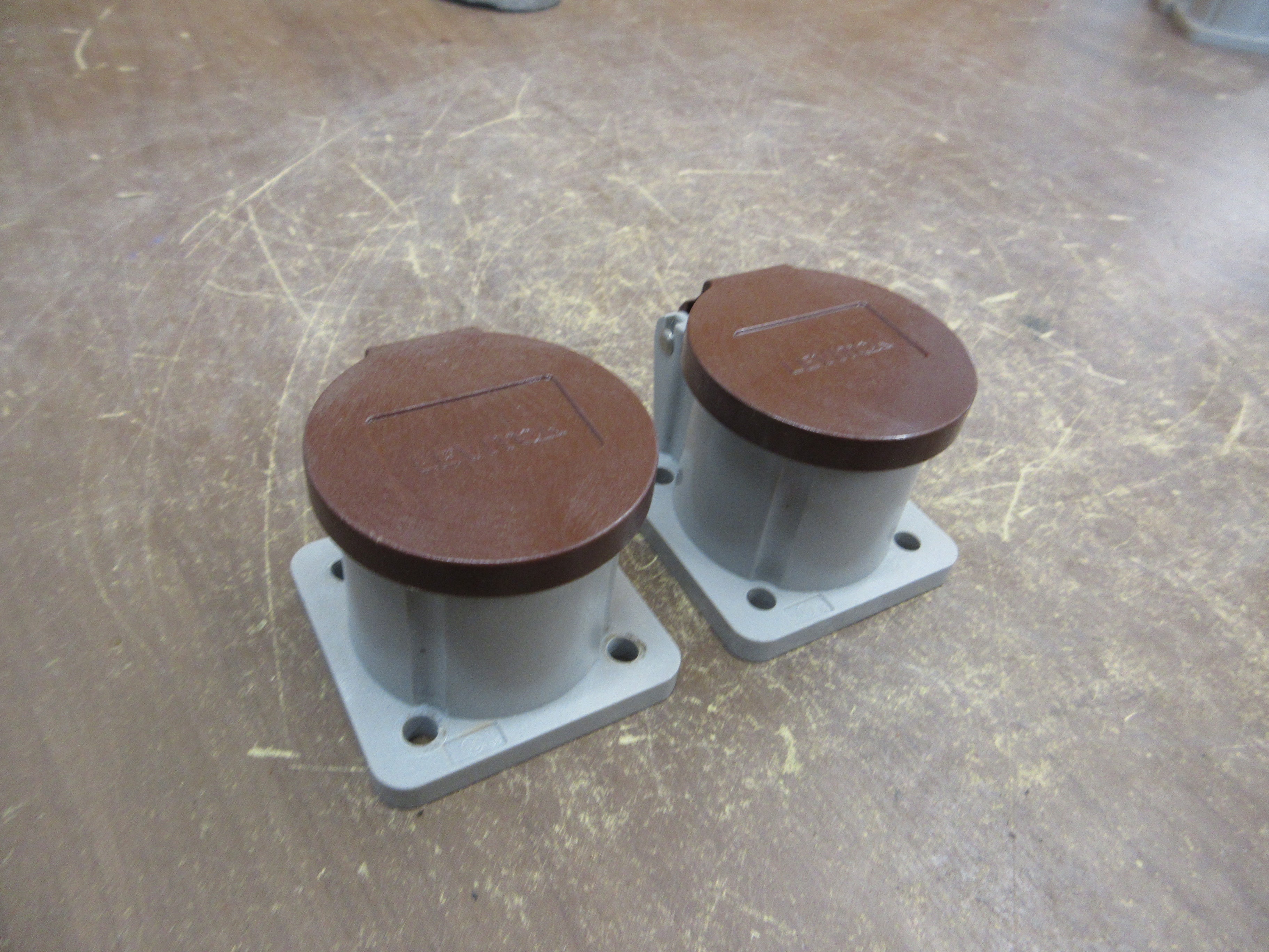 Leviton Nema 3R Receptacle Housing 16S31-H *Lot of 2* Used