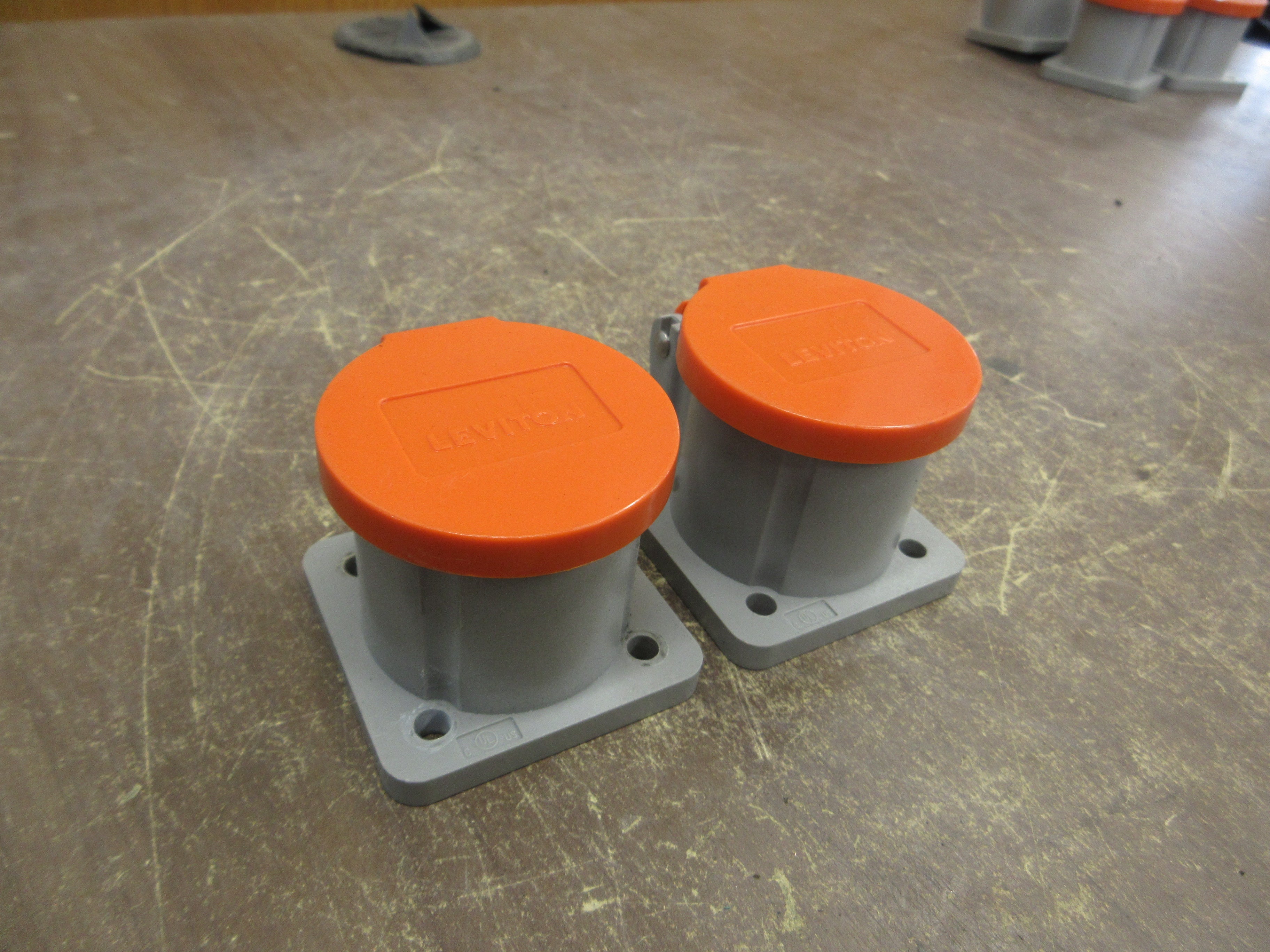 Leviton Nema 3R Receptacle Housing 16S31-UO *Lot of 2* Used