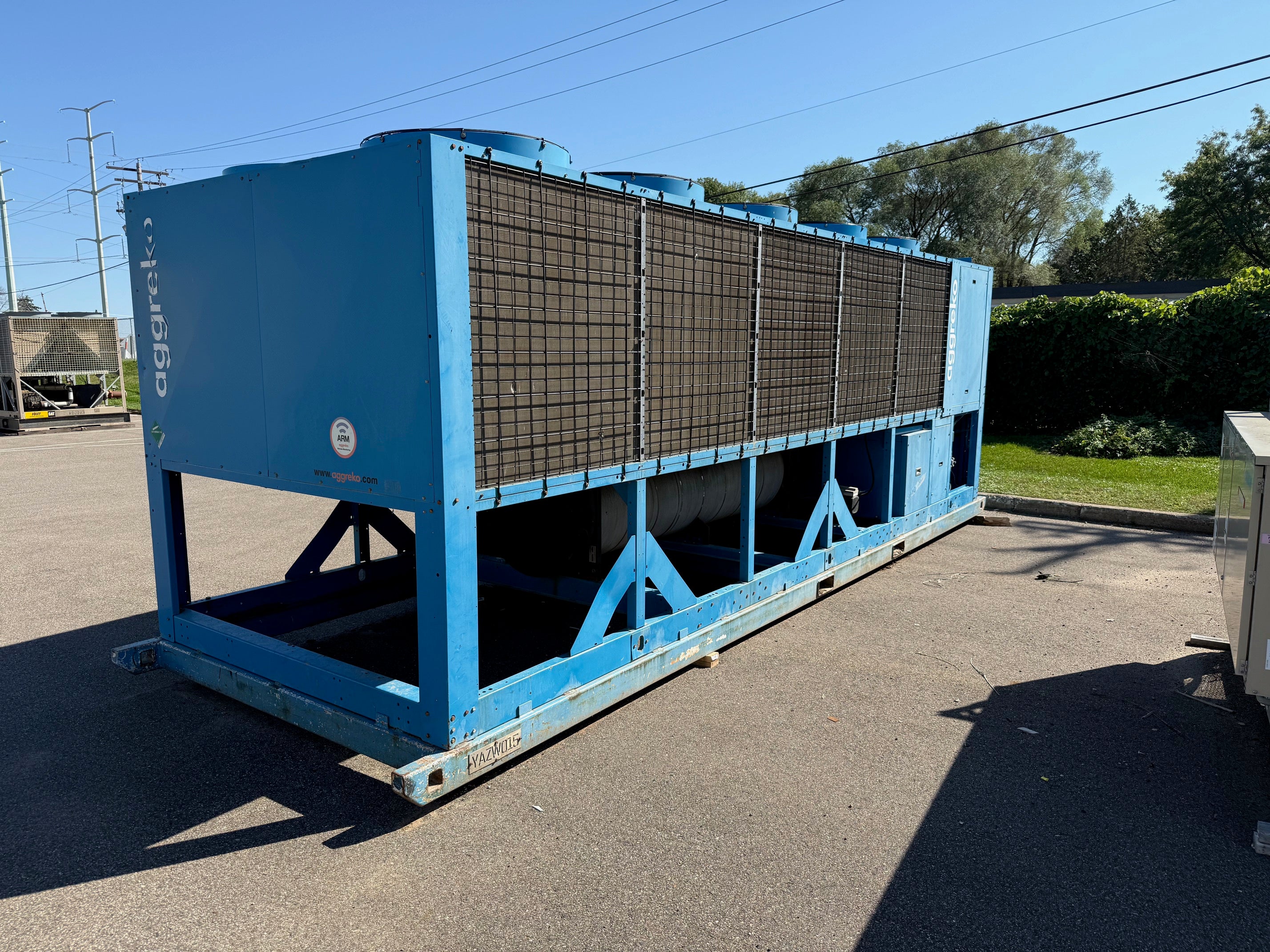 York Air Cooled YCIV Chiller 227 Ton 460V MFD: 3/13 Bent Control Panel