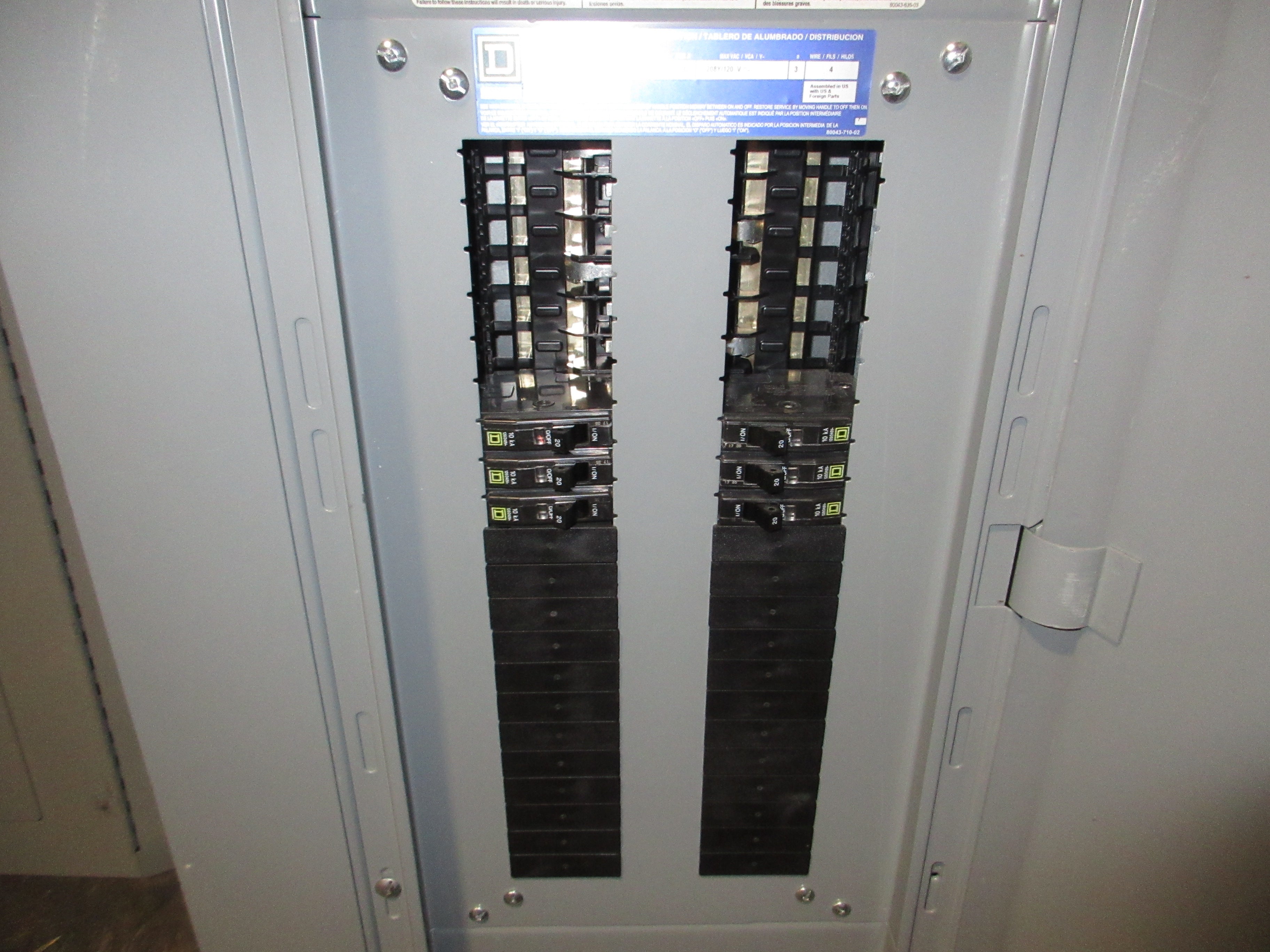 Square D Main Lug Breaker Panel 12376152710040001 200A 208/120V 3Ph 4W Used