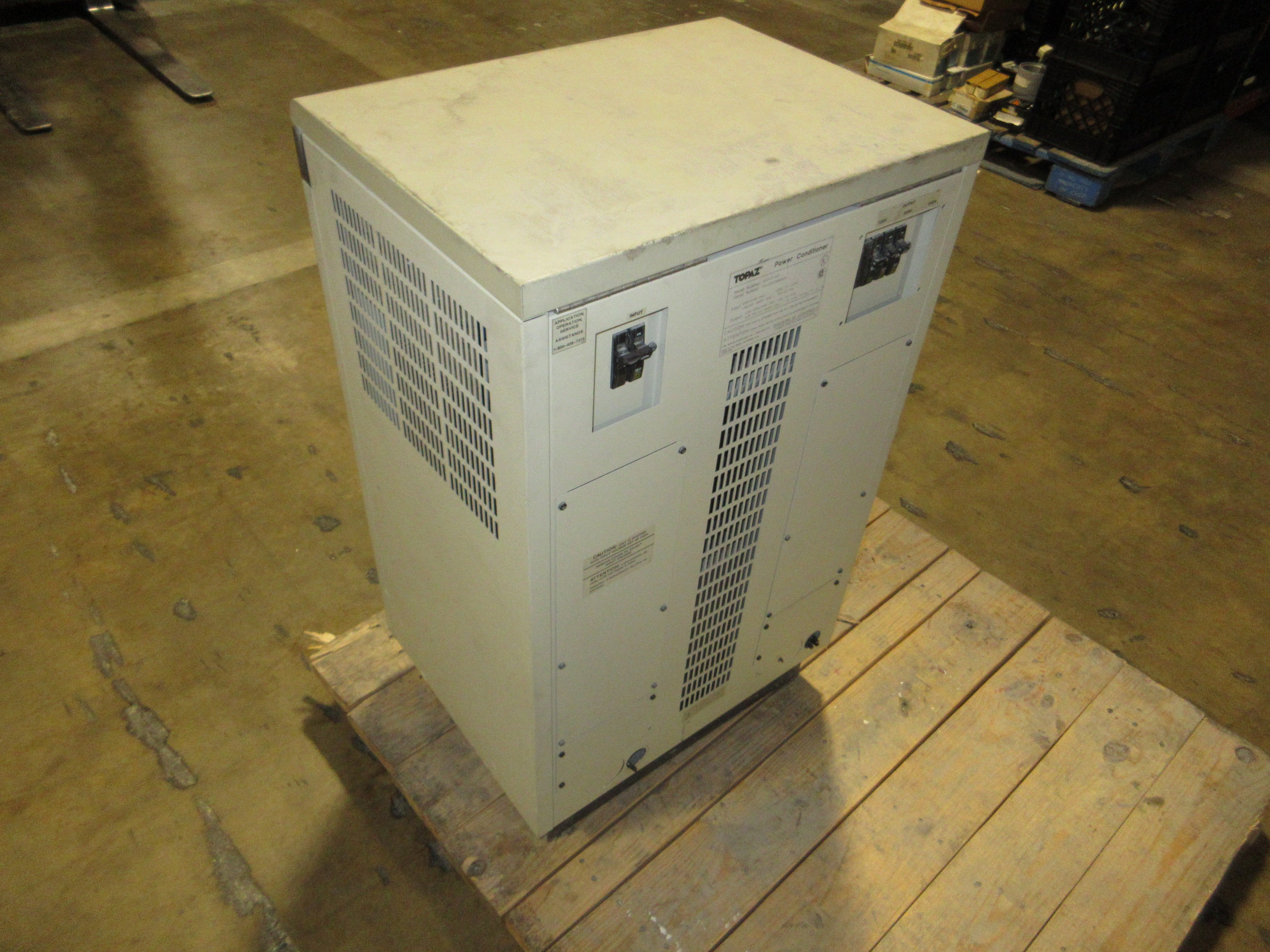 Square D Topaz Power Conditioner 61615-02 15kVA Used