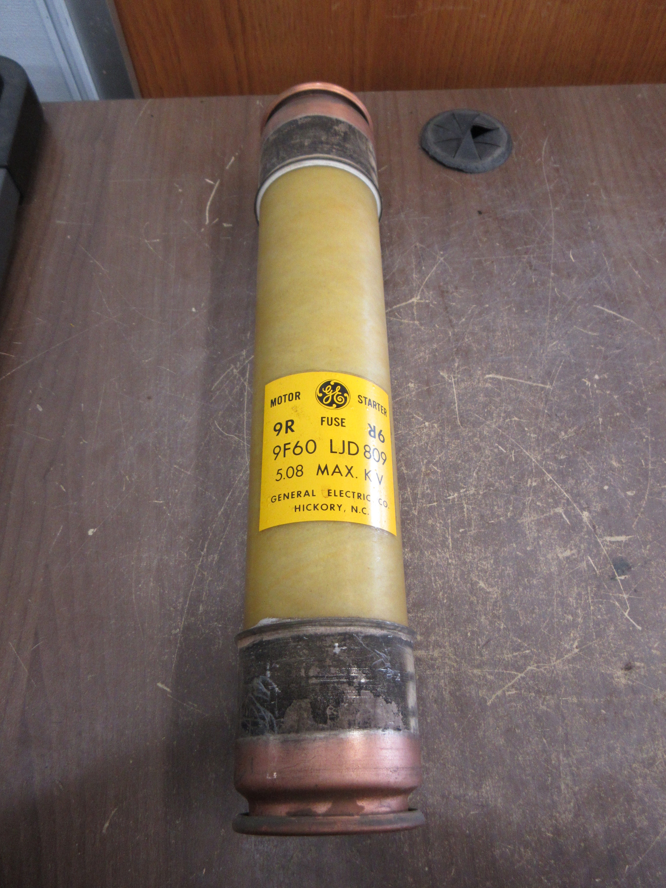 GE Type EJ-2D Fuse 9F60LJD809 9R 5.08kV 60Hz Used