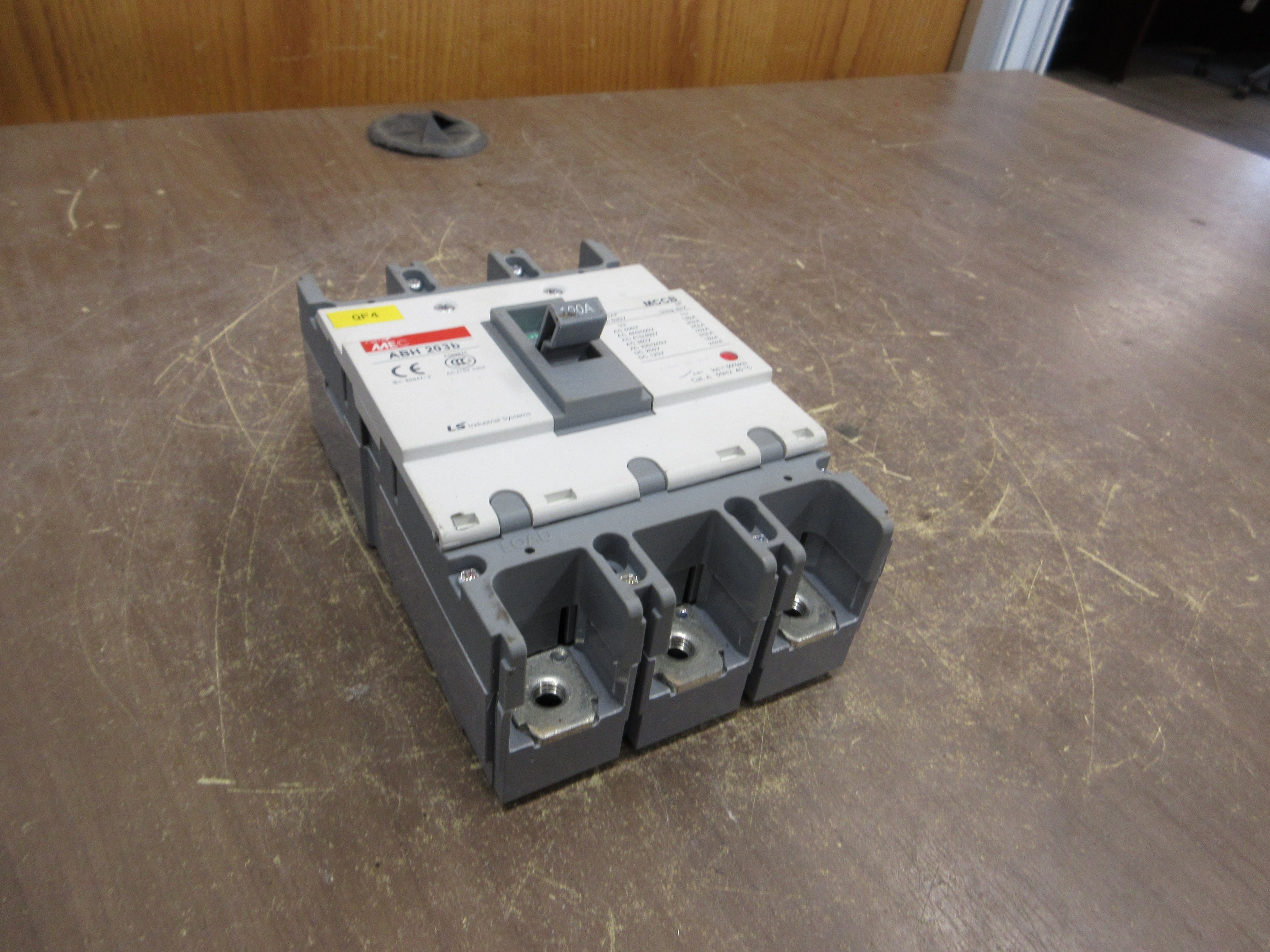 LS MEC Circuit Breaker ABH 203b 100A 600V 3P Used
