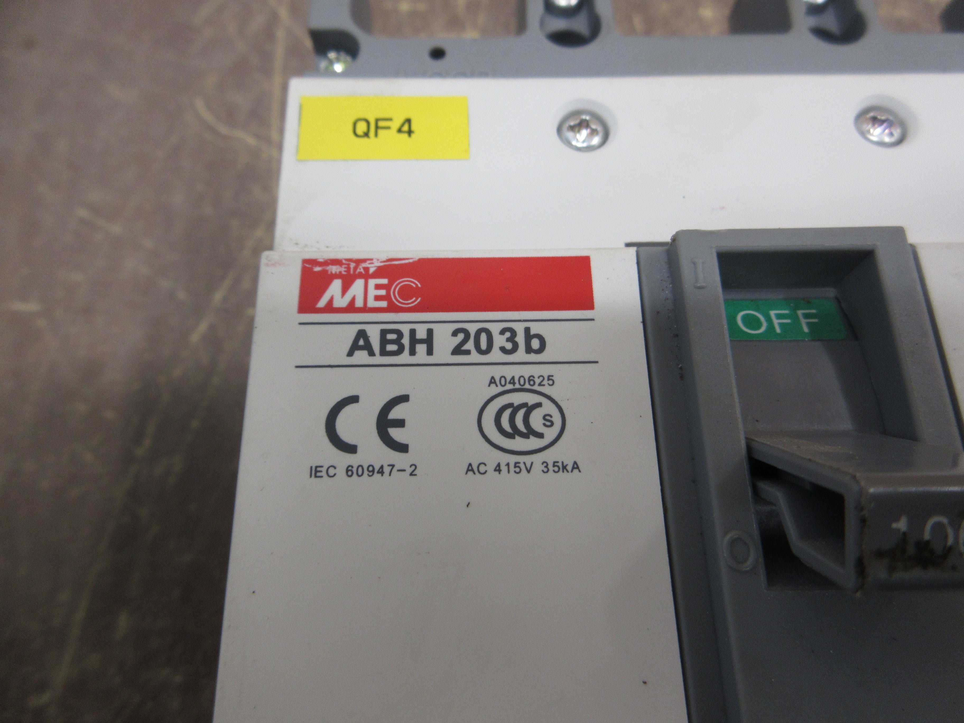 LS MEC Circuit Breaker ABH 203b 100A 600V 3P Used