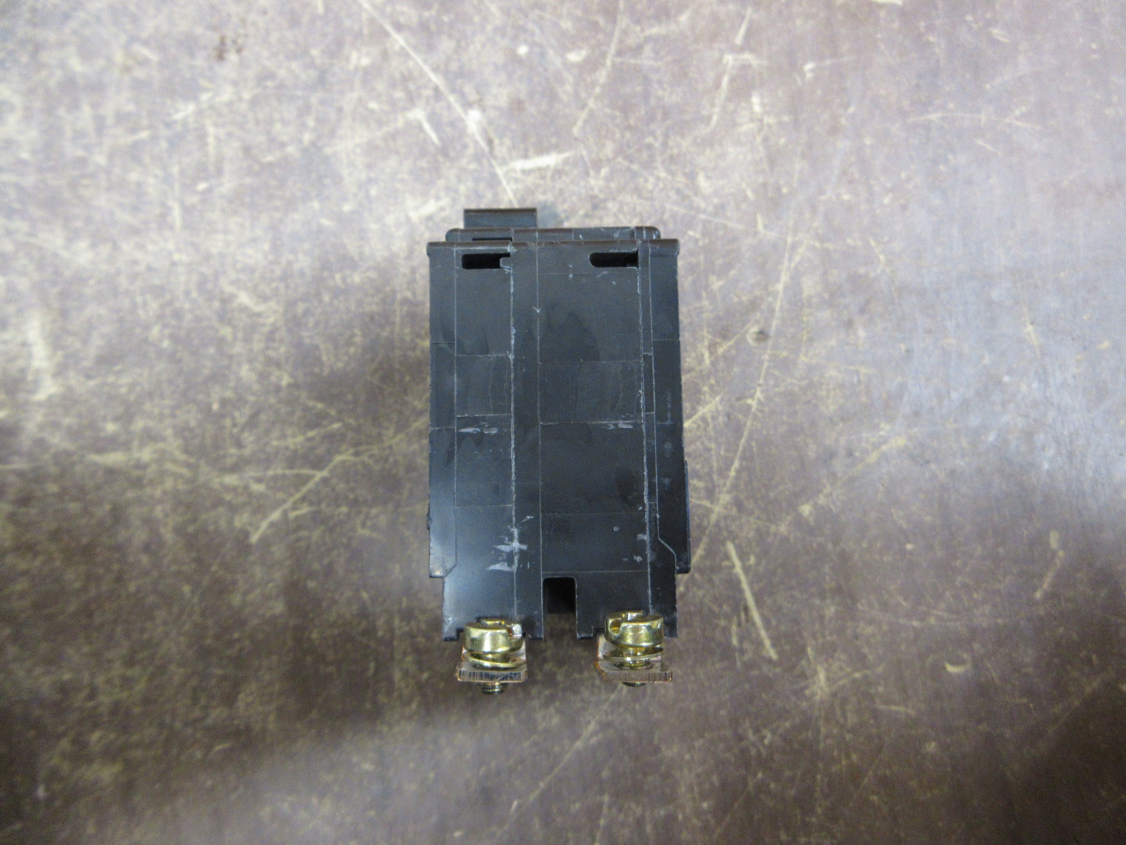 Square D Circuit Breaker QOB220 20A 120/240V 2P *Lot of 2* Used