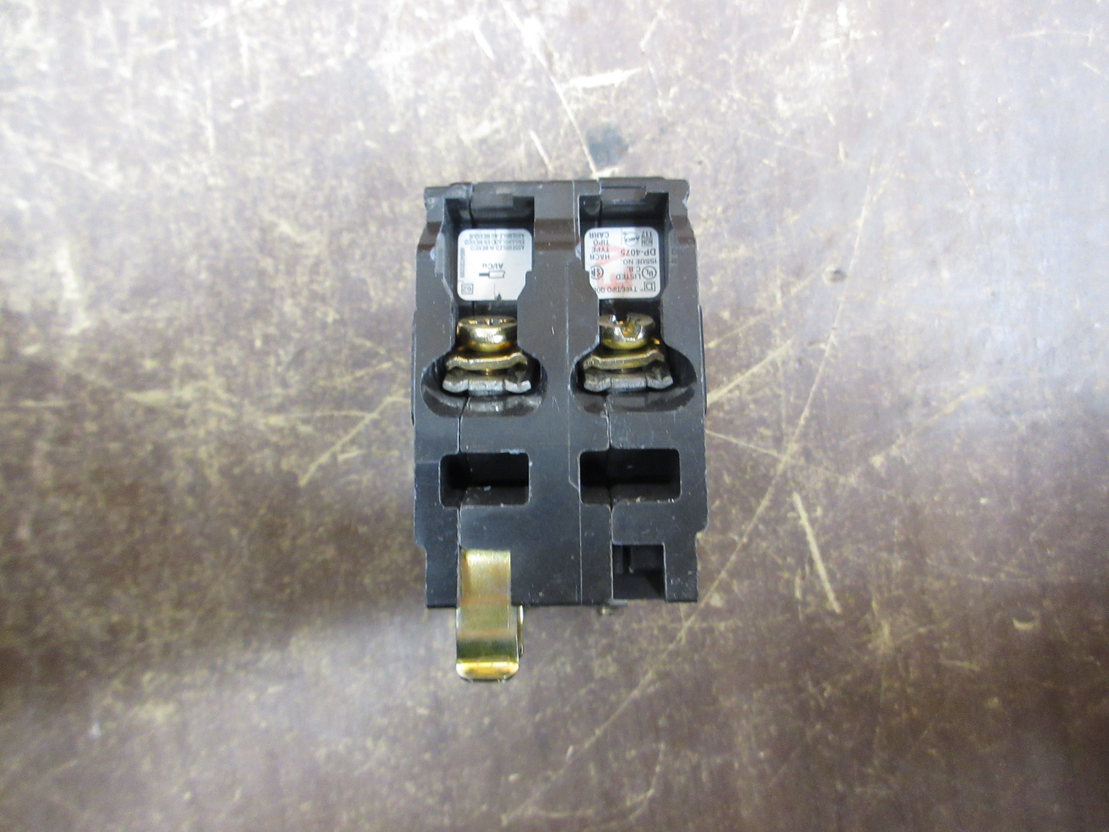 Square D Circuit Breaker QOB220 20A 120/240V 2P *Lot of 2* Used