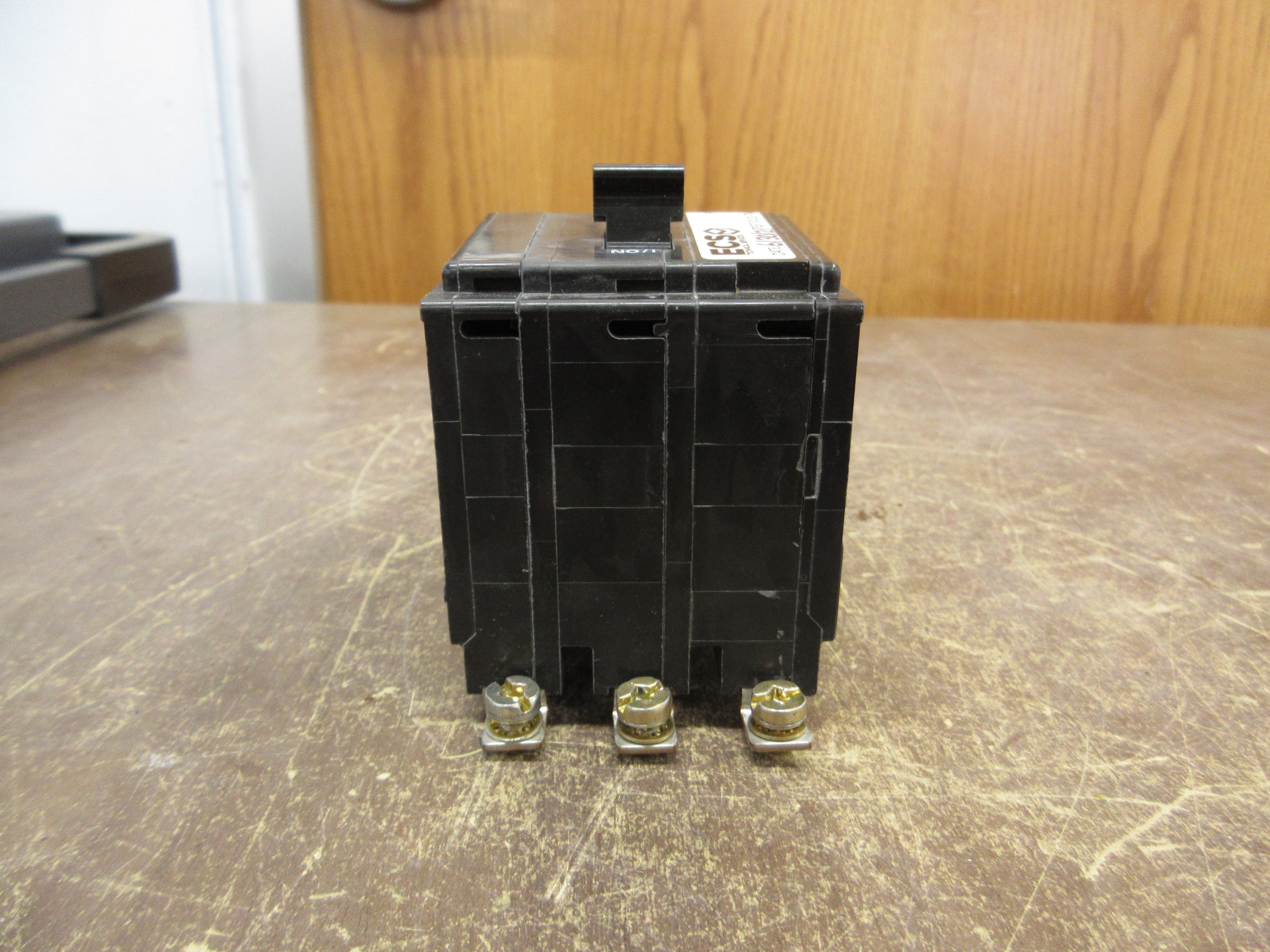 Square D Circuit Breaker QOB320 20A 240V 3P Used