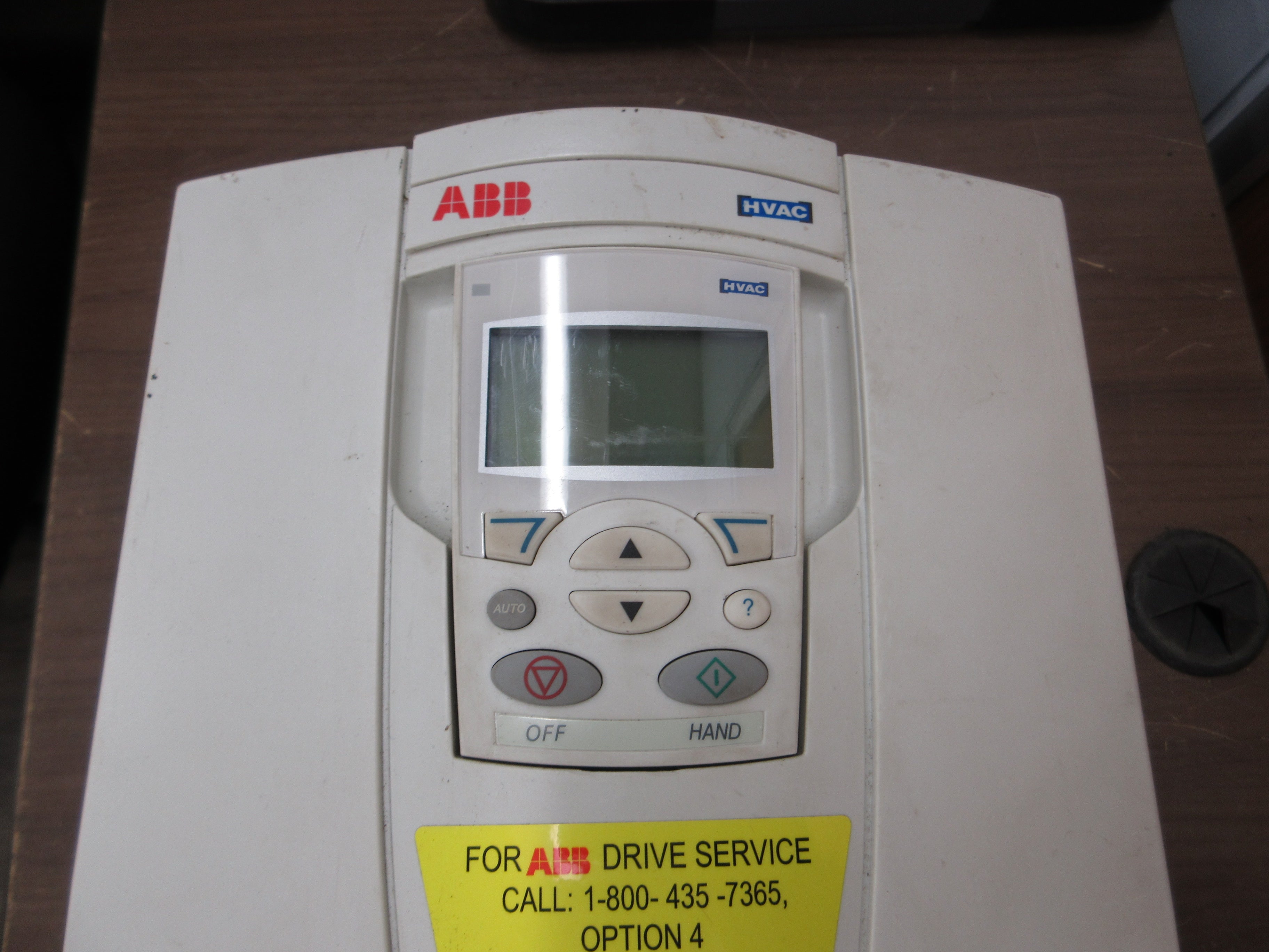 ABB ACH550 AC Drive ACH550-CARUH-059A-4+N2006 40HP 3Ph w/ Keypad Used