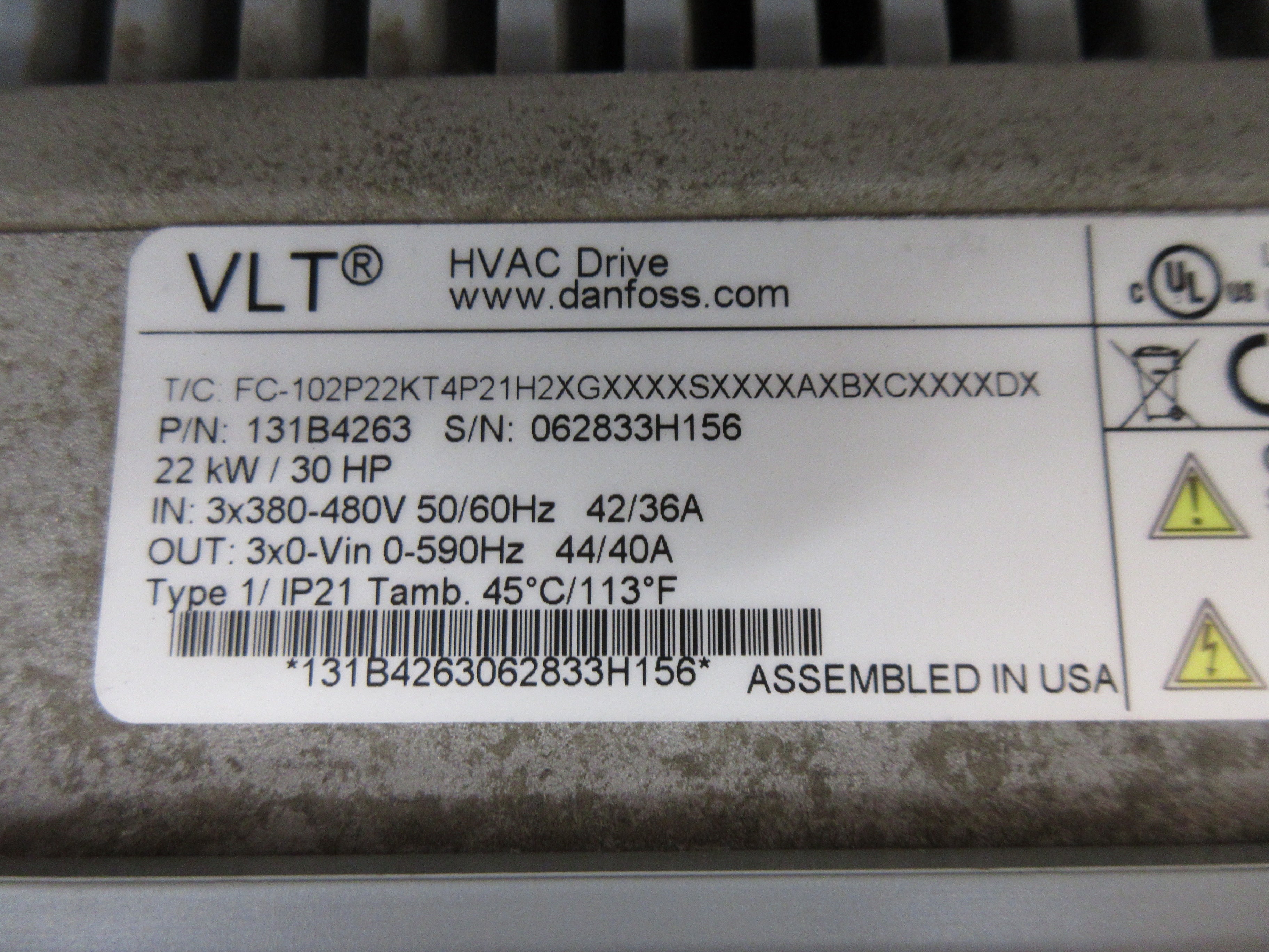Danfoss VLT AC Drive 131B4263 30HP 3Ph w/ Keypad Used
