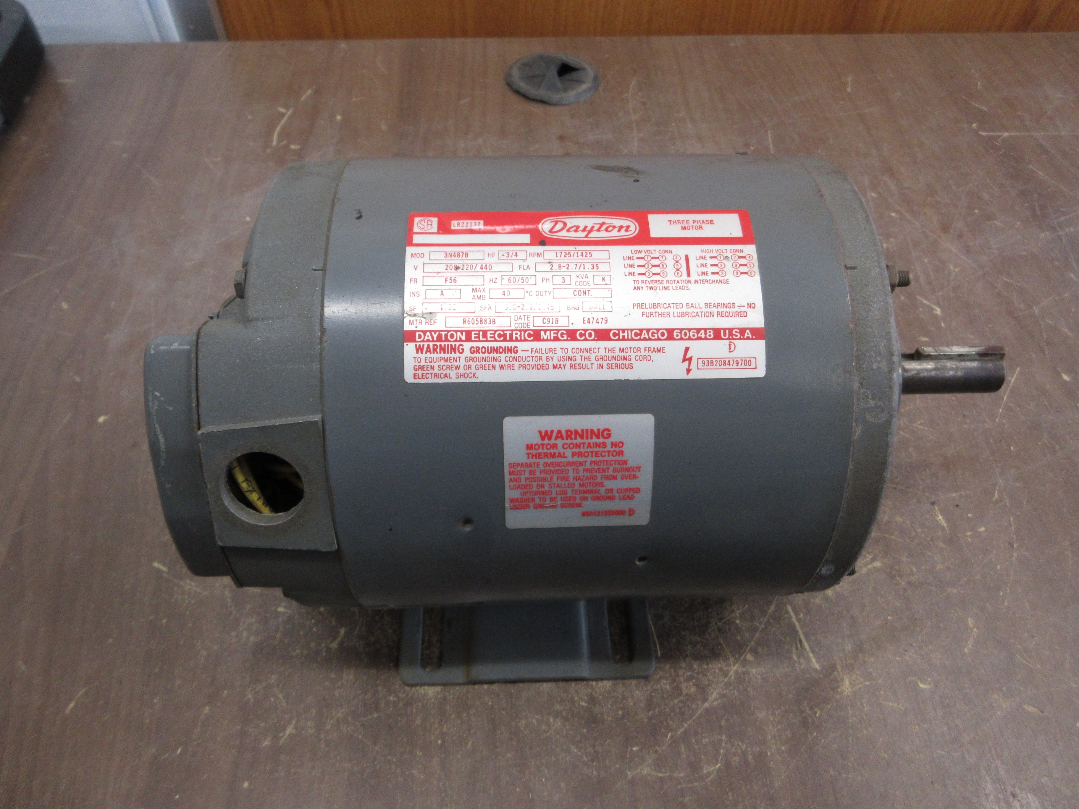 Dayton Motor 3N487B 3/4HP 1800RPM 208-220/440V 2.8-2.7/1.35A 50/60Hz 3Ph Used