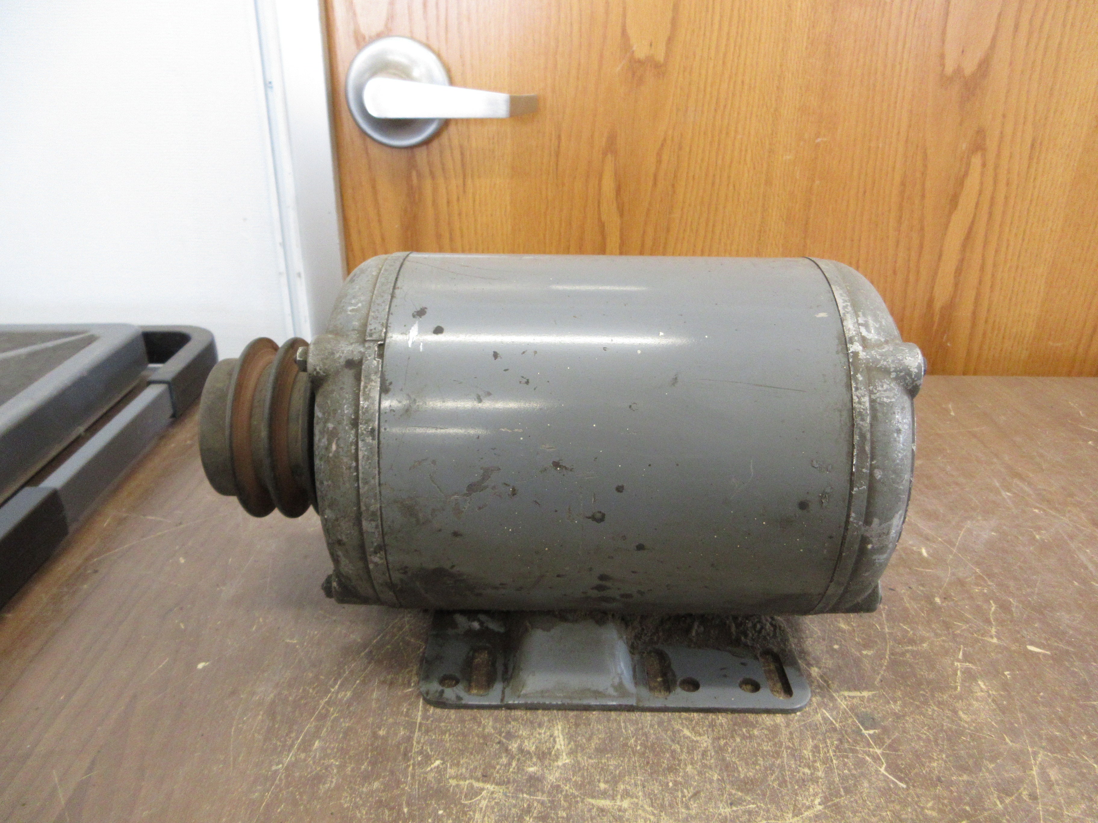 Dayton Motor 3N043G 1HP 1800RPM 230/460V 3.6/1.8A 3Ph 60Hz Used