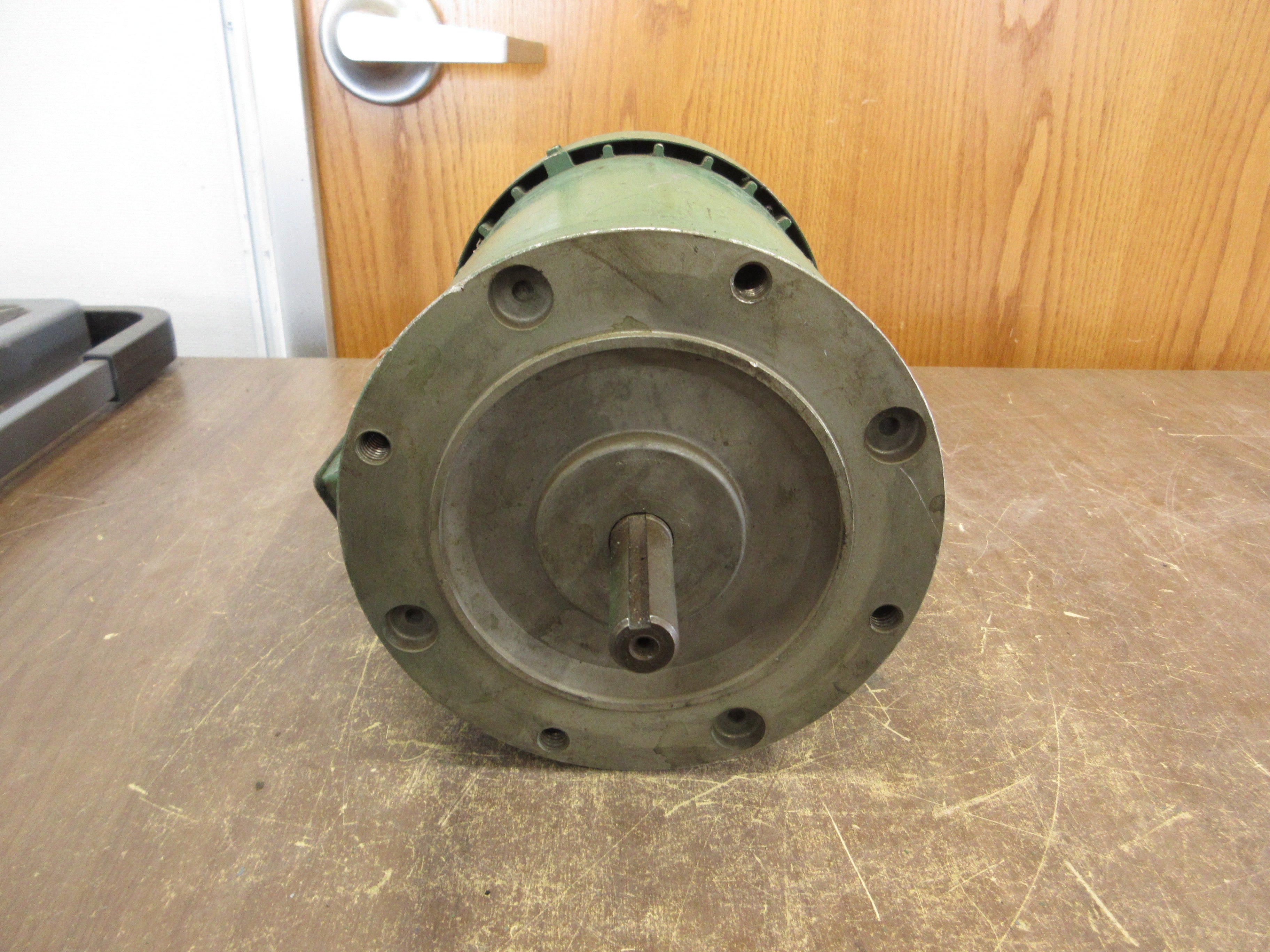 Dayton Induction Motor 3N238B 2HP 3600RPM 208-220/440V 5.8-5.4/2.7A 60Hz 3Ph