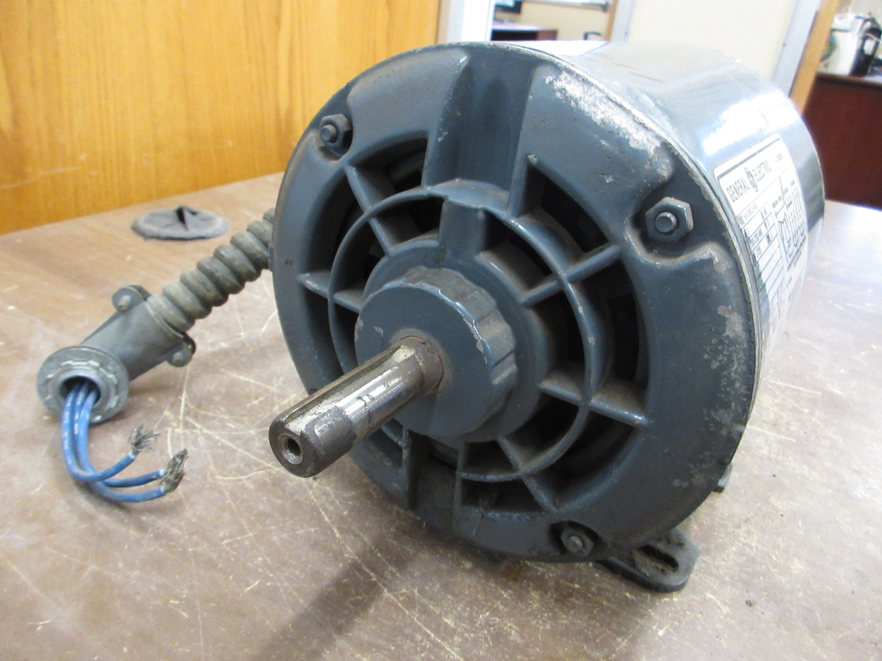 GE AC Motor 5K43MG599ID 1HP 1800RPM 200-230/460V 3.6-3.8/1.9A 60Hz 3Ph Used