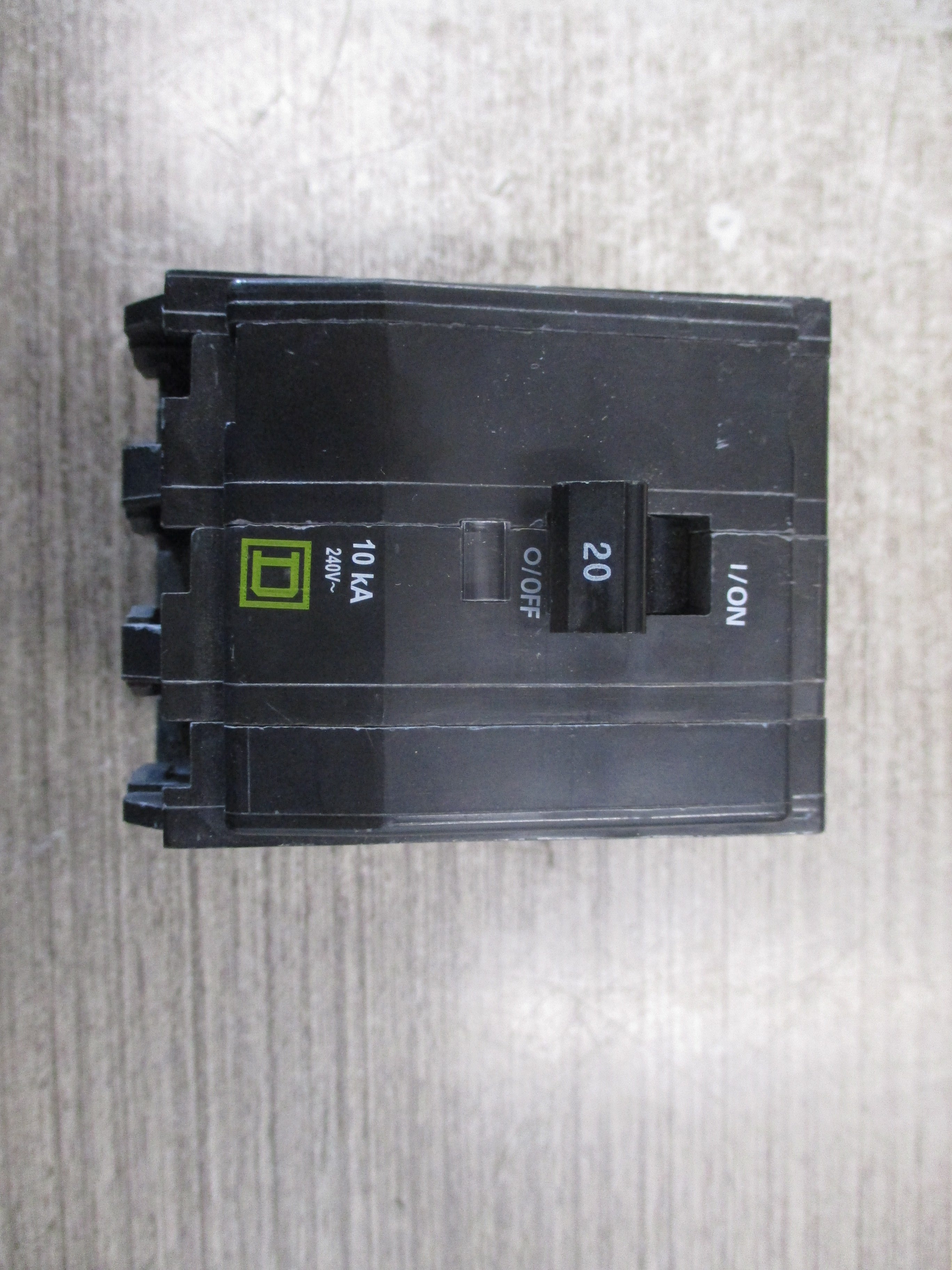 Square D Circuit Breaker QOB320 20A 240V 3P Used