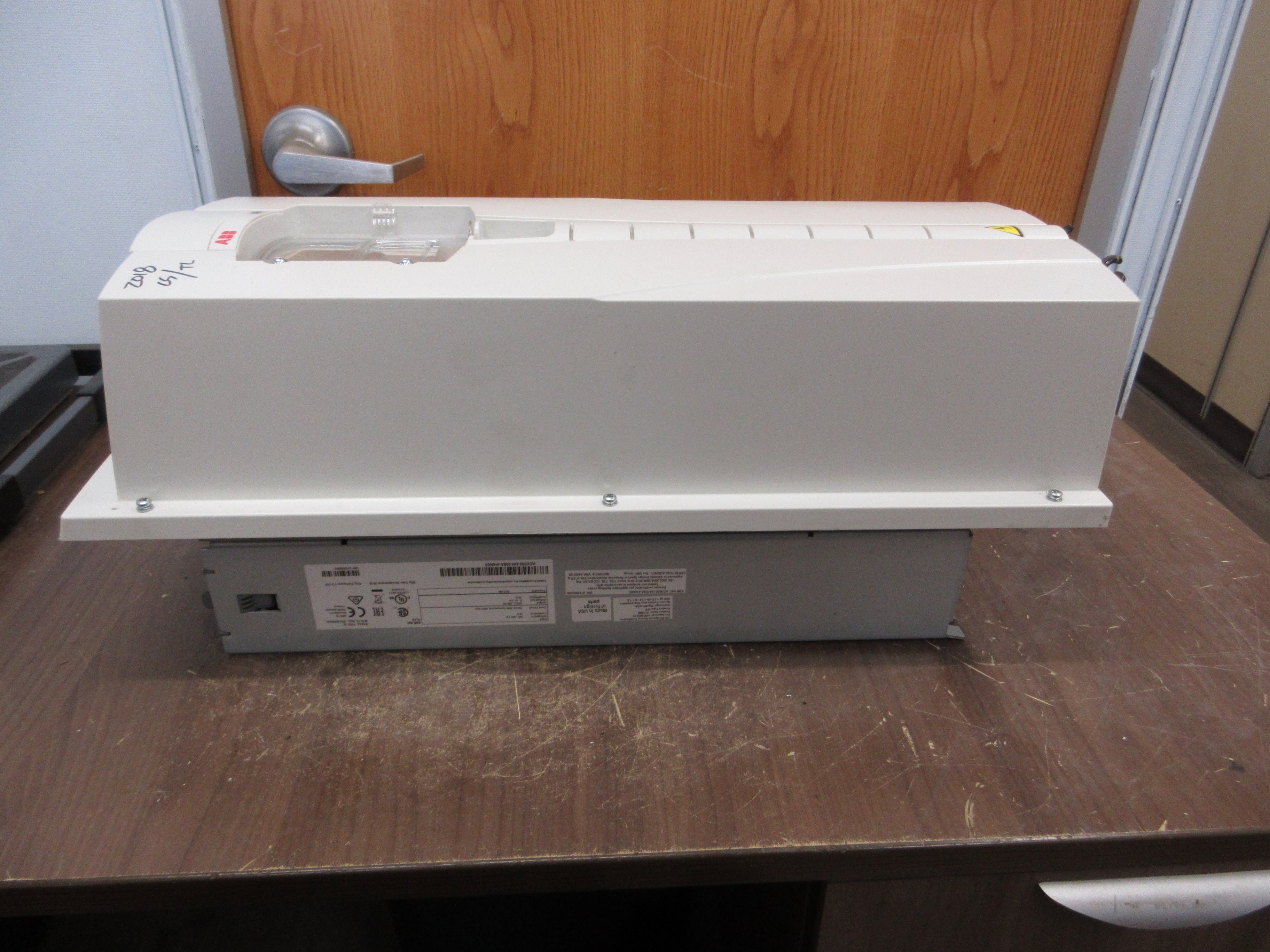 ABB ACH550 AC Drive ACH550-UH-038A-4+B055 25HP 3Ph Type 12 Enclosure *No Keypad*