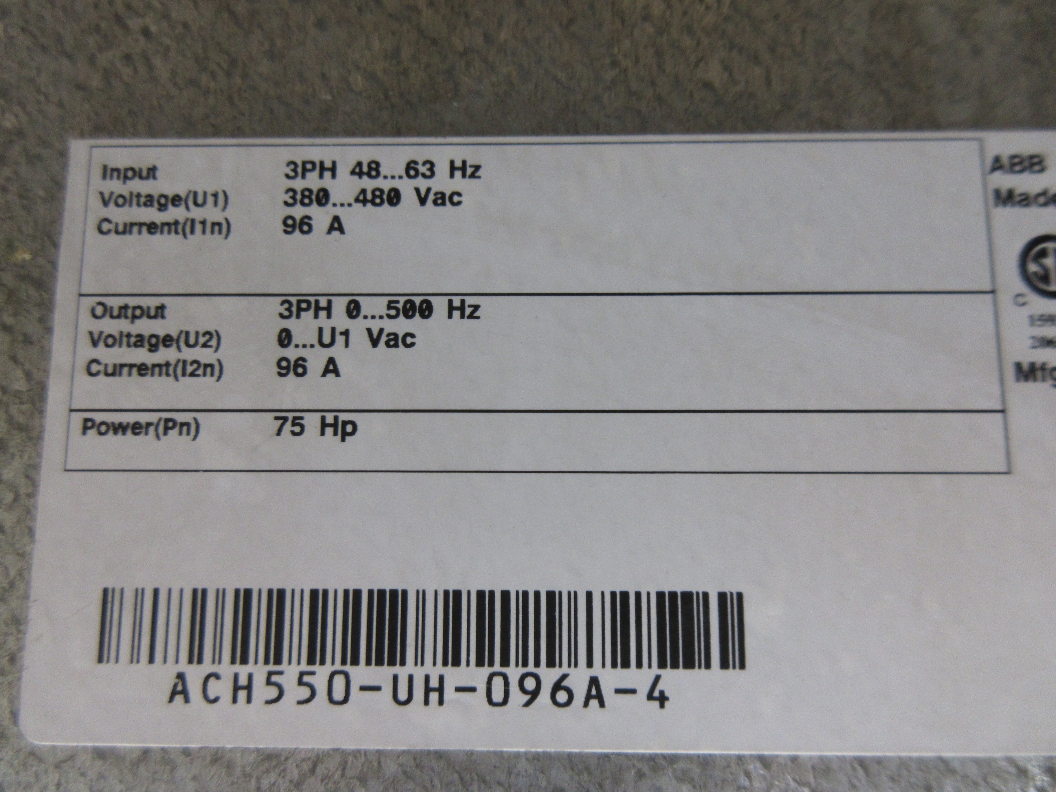 ABB ACH550 AC Drive ACH550-UH-096A-4 75HP 3Ph w/ Keypad Used