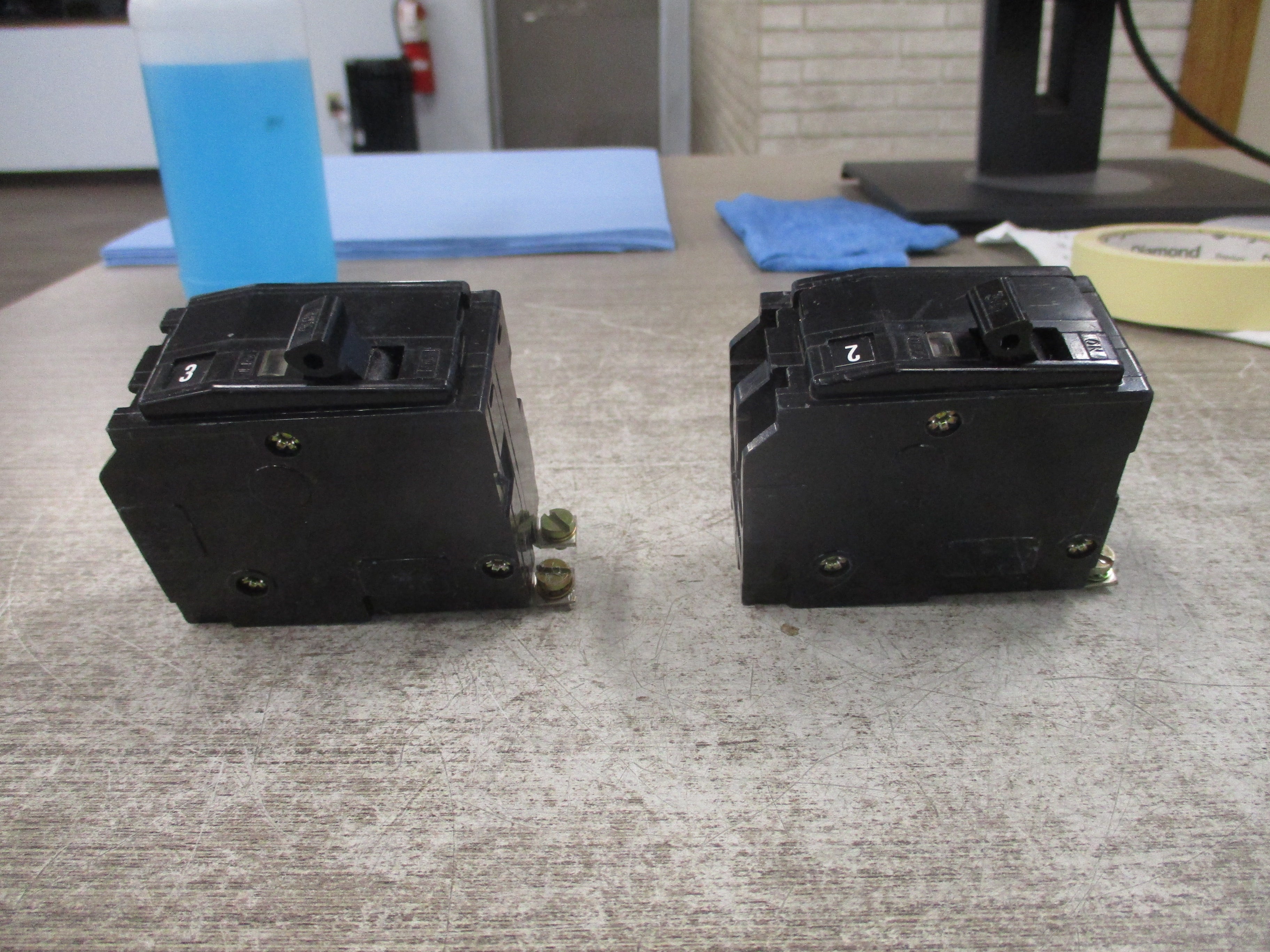 Square D Bolt-on Circuit Breaker QOB230 30A 120/240V 2P *Lot of 2* Used