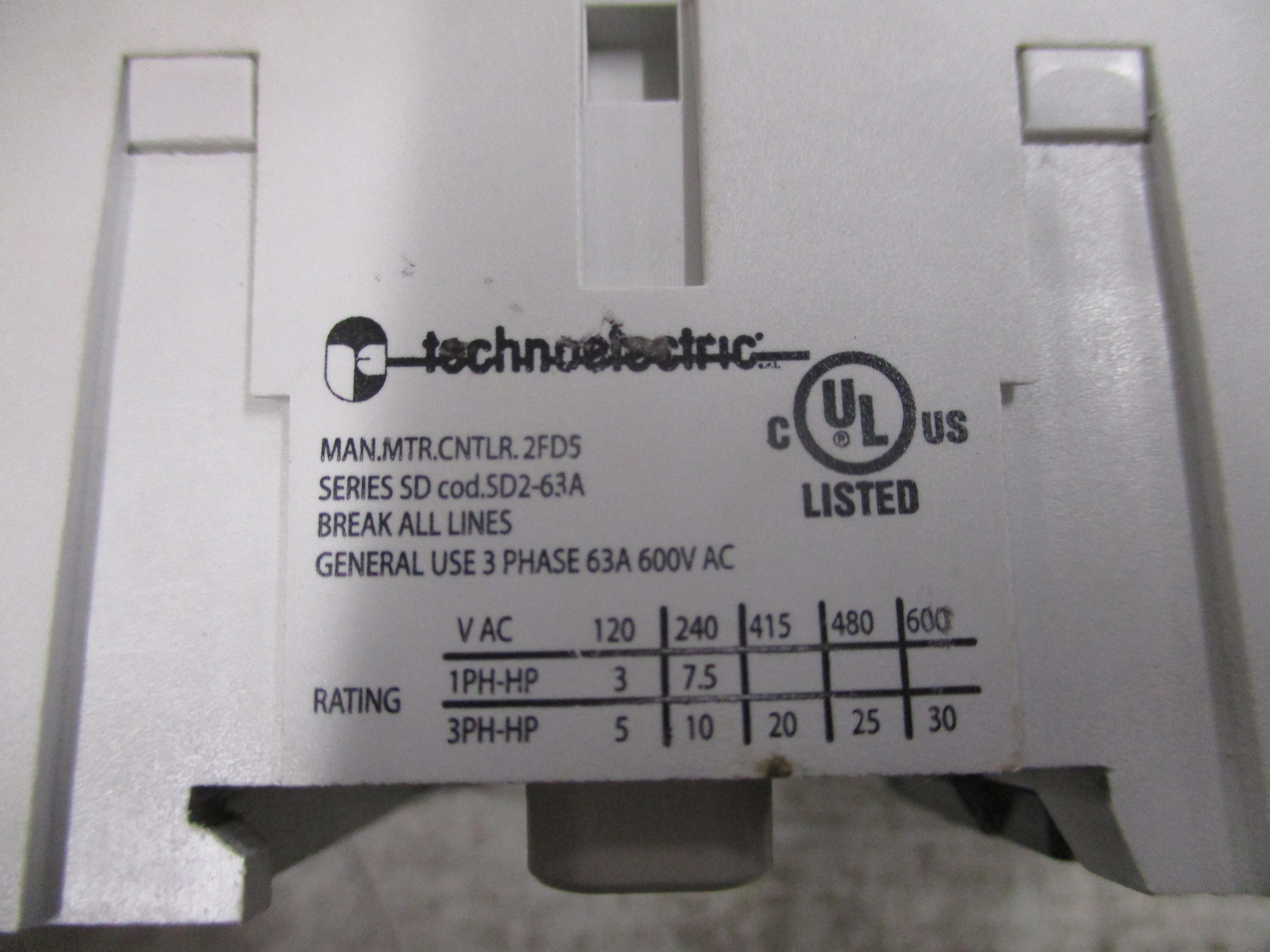 Technoelectric Disconnect Switch SD2-63A 400-690V 32/63A 50/60Hz 3P Used