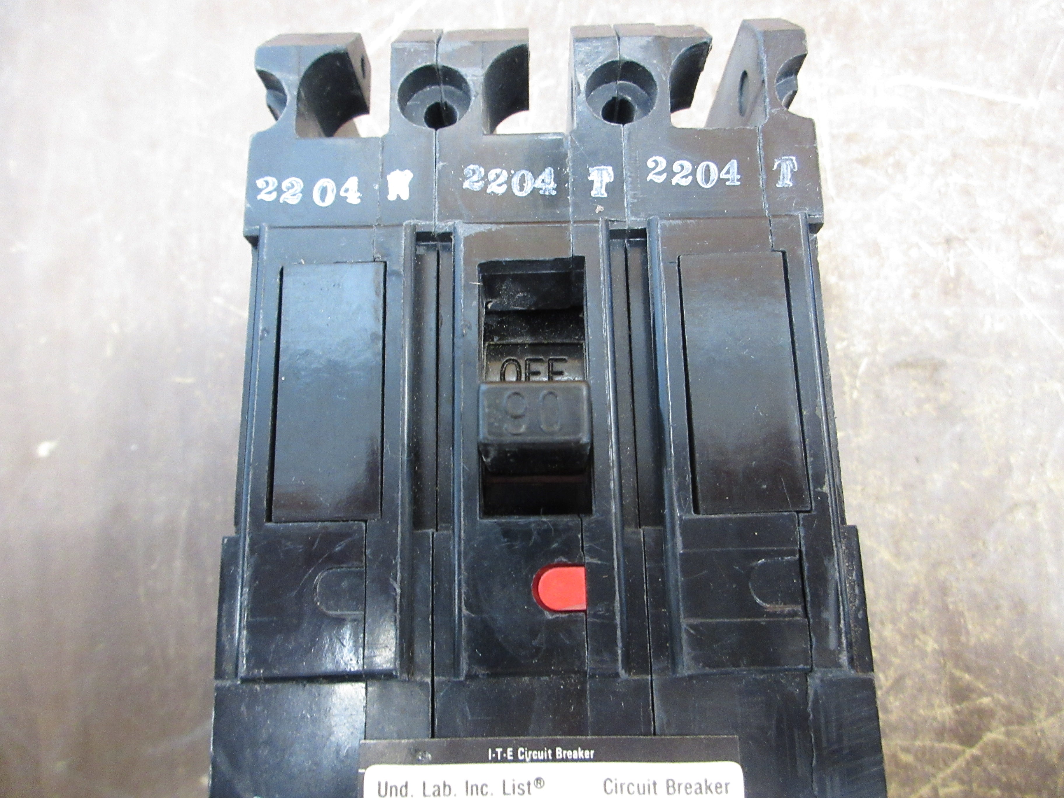 Gould ITE Circuit Breaker E43B090 90A 480V 3P Used